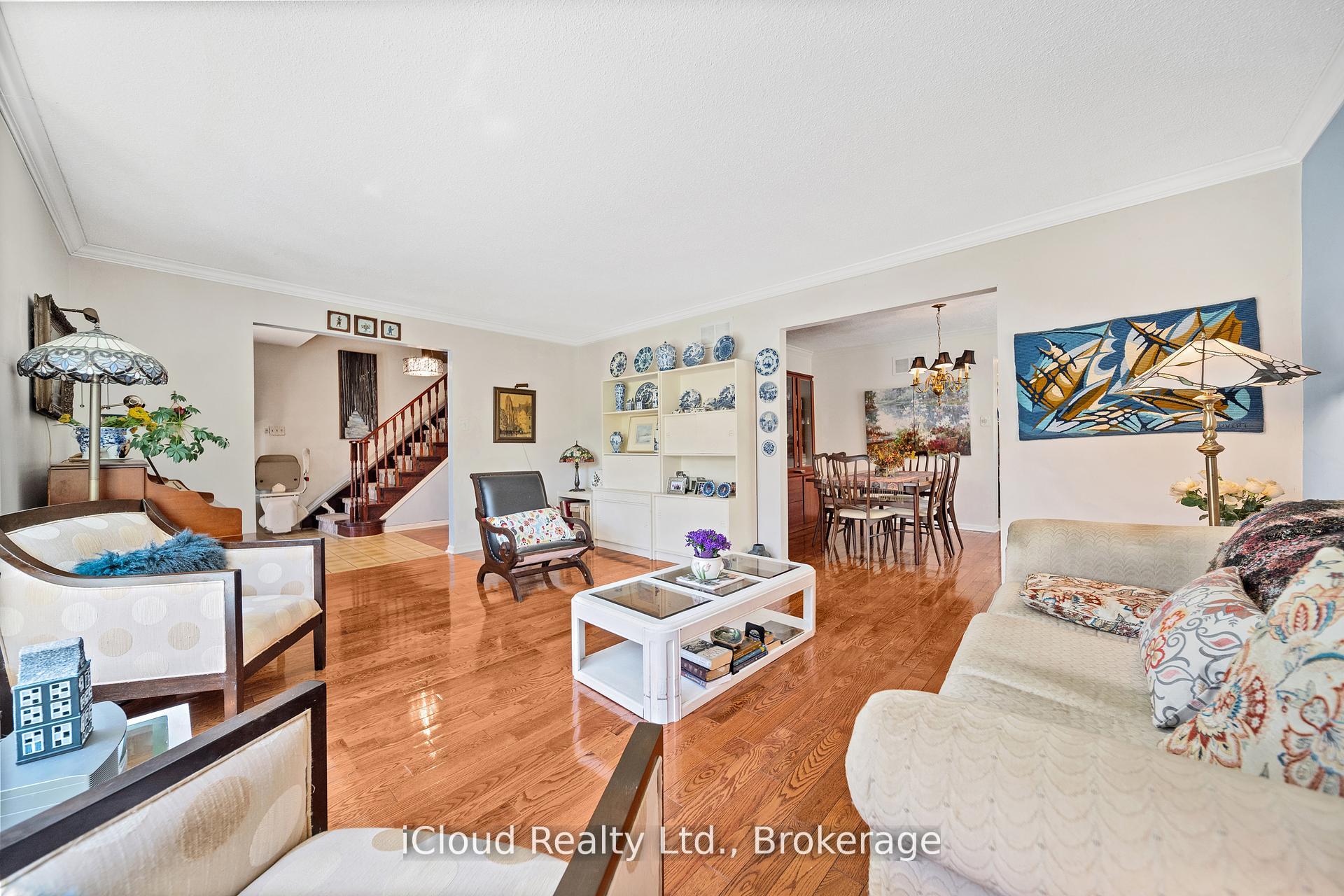 Photo 18 of 1 Carnforth Drive, Brampton, Snelgrove — HOMEH