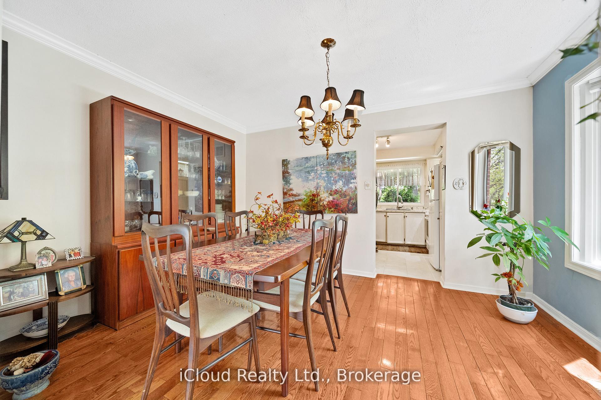 Photo 5 of 1 Carnforth Drive, Brampton, Snelgrove — HOMEH