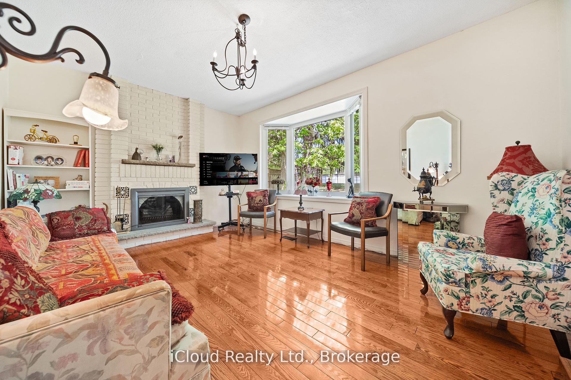 Photo 21 of 1 Carnforth Drive, Brampton, Snelgrove — HOMEH