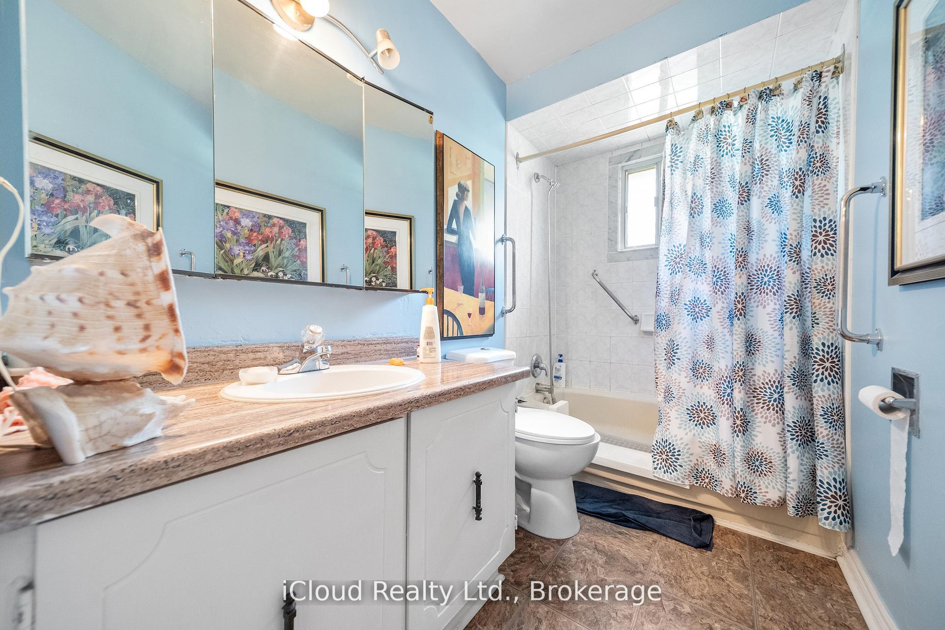 Photo 26 of 1 Carnforth Drive, Brampton, Snelgrove — HOMEH