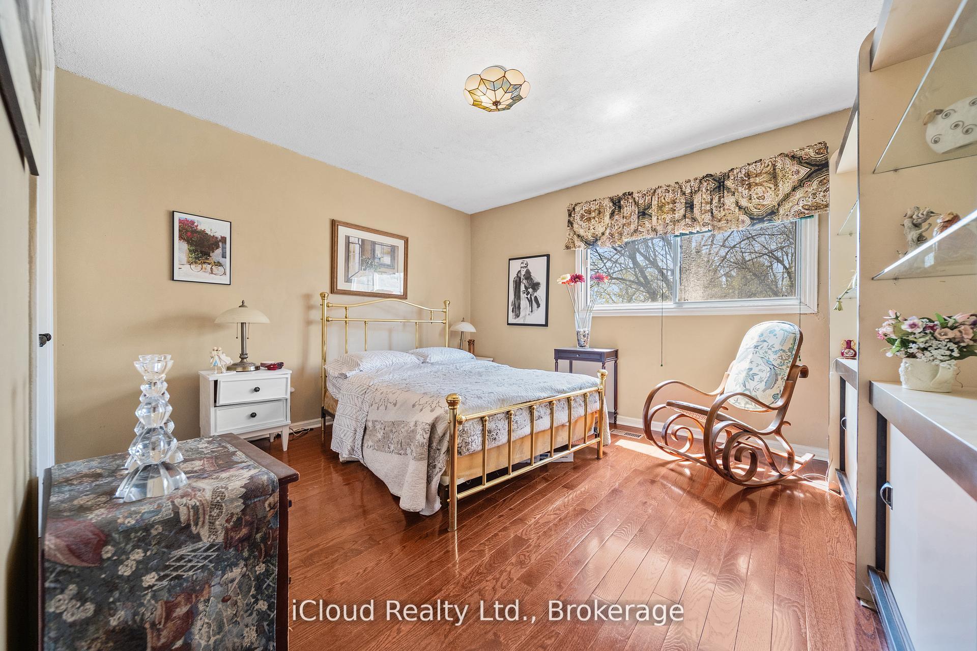 Photo 29 of 1 Carnforth Drive, Brampton, Snelgrove — HOMEH