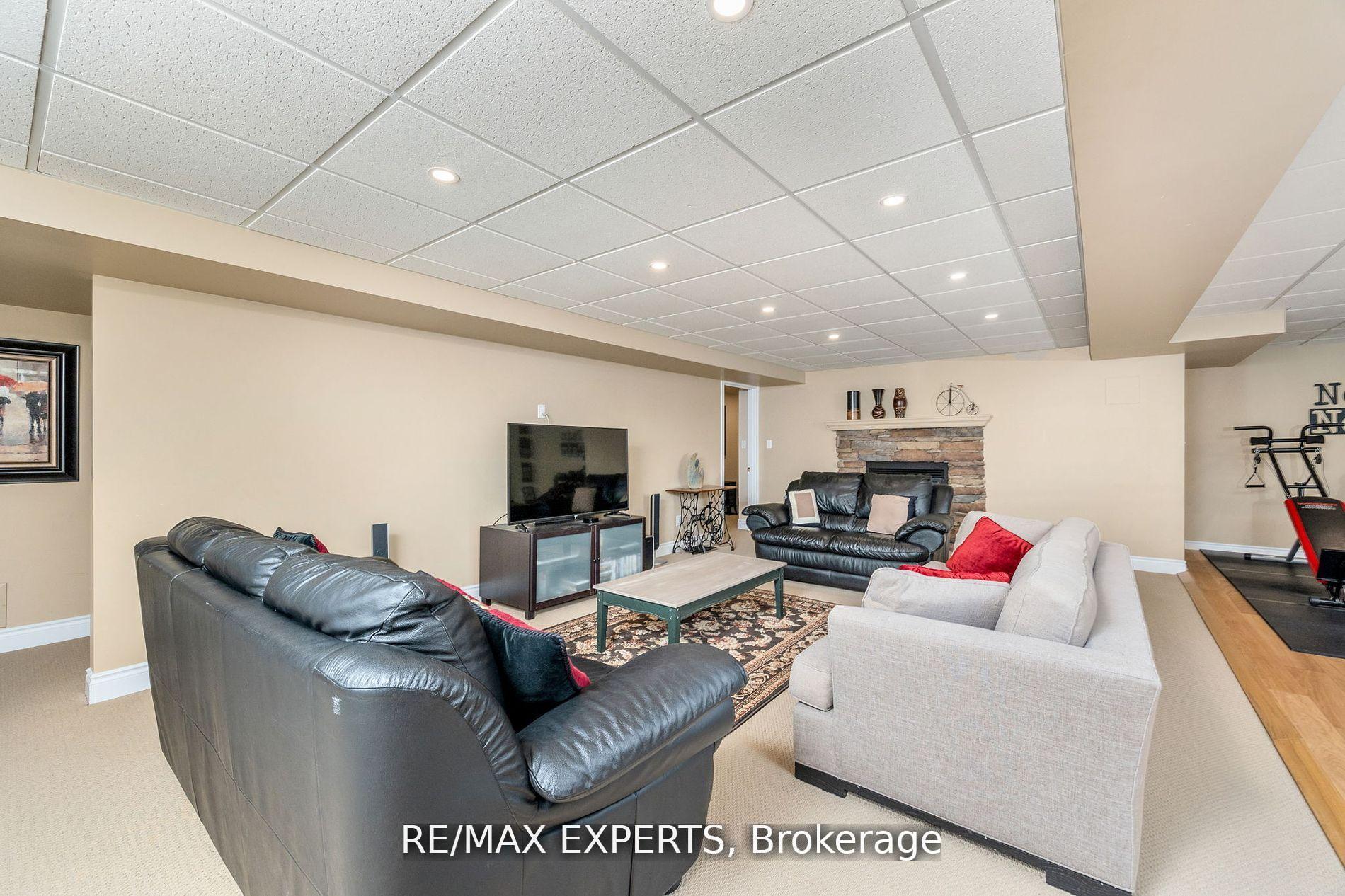 Photo 25 of 20 Concorde Drive, Brampton, Vales of Castlemore North — HOMEH