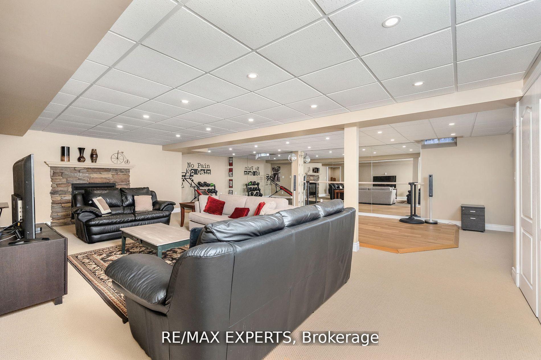 Photo 24 of 20 Concorde Drive, Brampton, Vales of Castlemore North — HOMEH