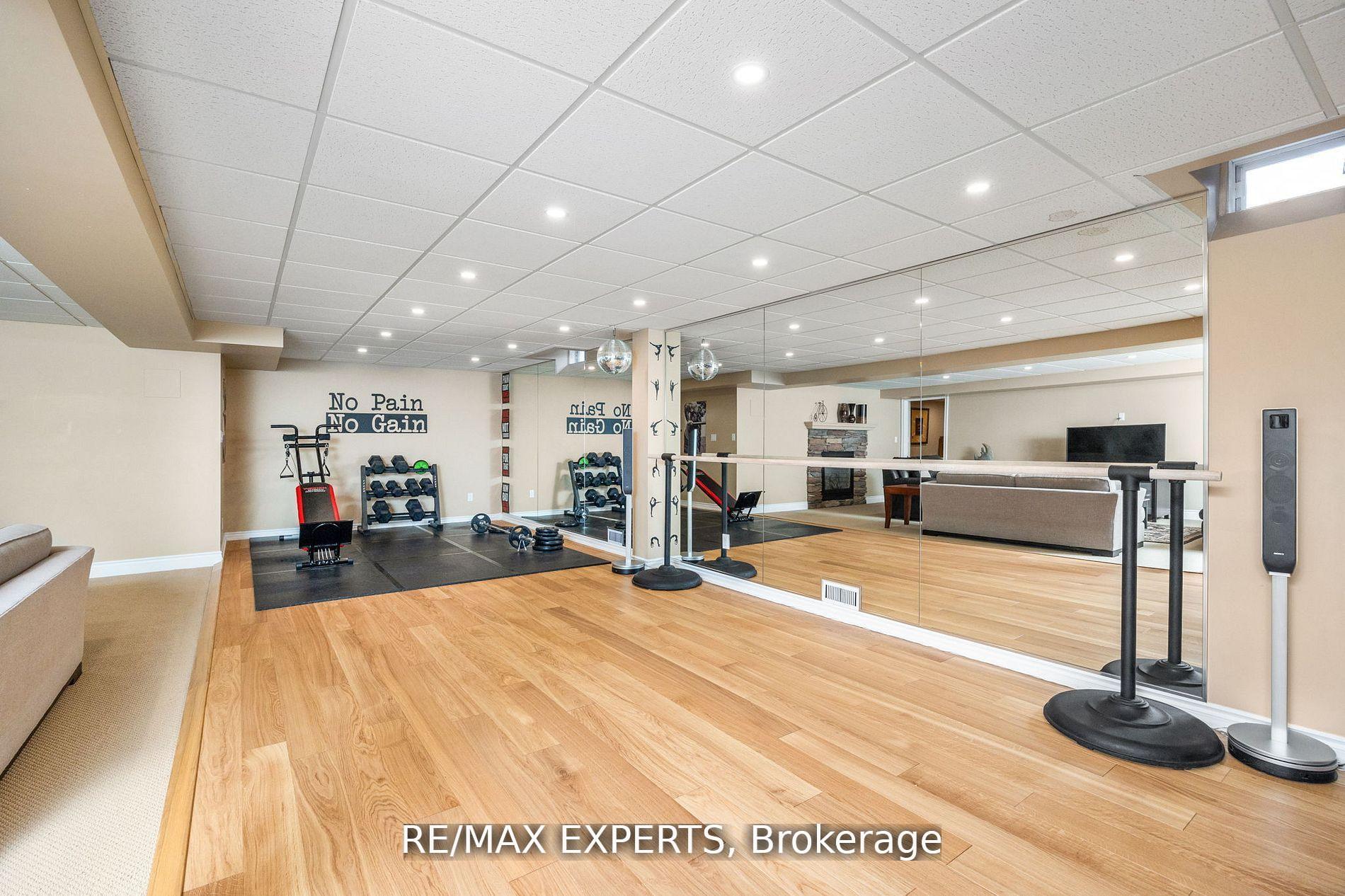 Photo 21 of 20 Concorde Drive, Brampton, Vales of Castlemore North — HOMEH