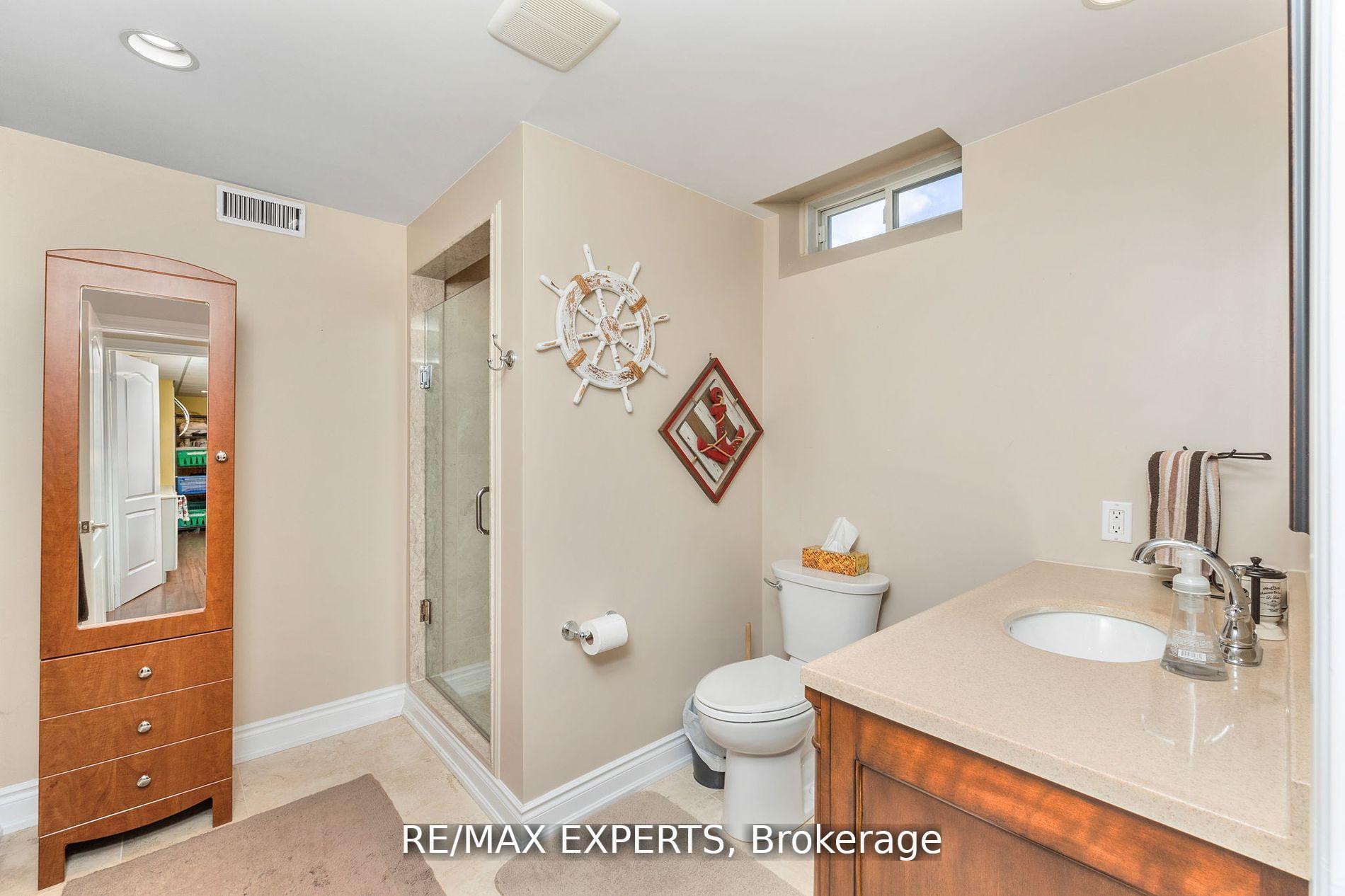 Photo 37 of 20 Concorde Drive, Brampton, Vales of Castlemore North — HOMEH