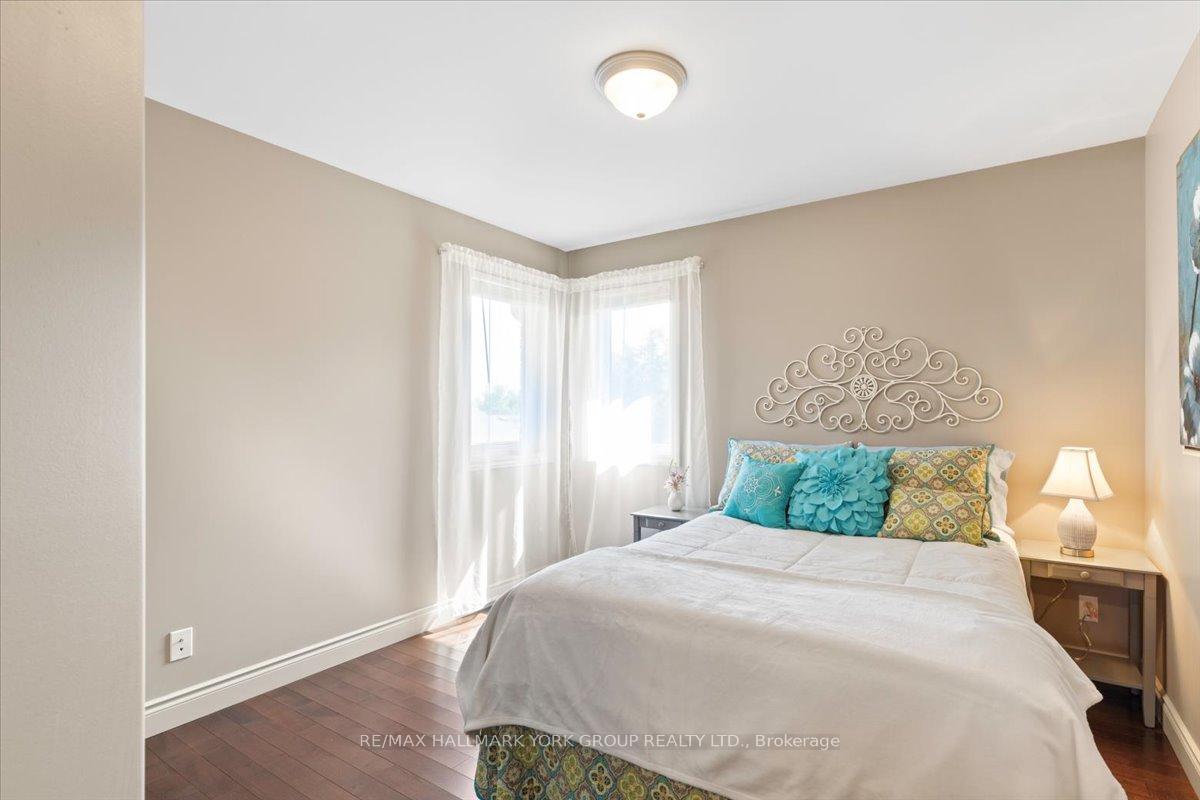 Photo 10 of 105 McLaurin Road, Belleville, Belleville Ward — HOMEH
