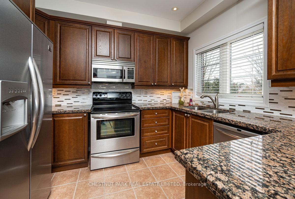 Photo 7 of 66 Chapman Court, Aurora, Aurora Grove — HOMEH