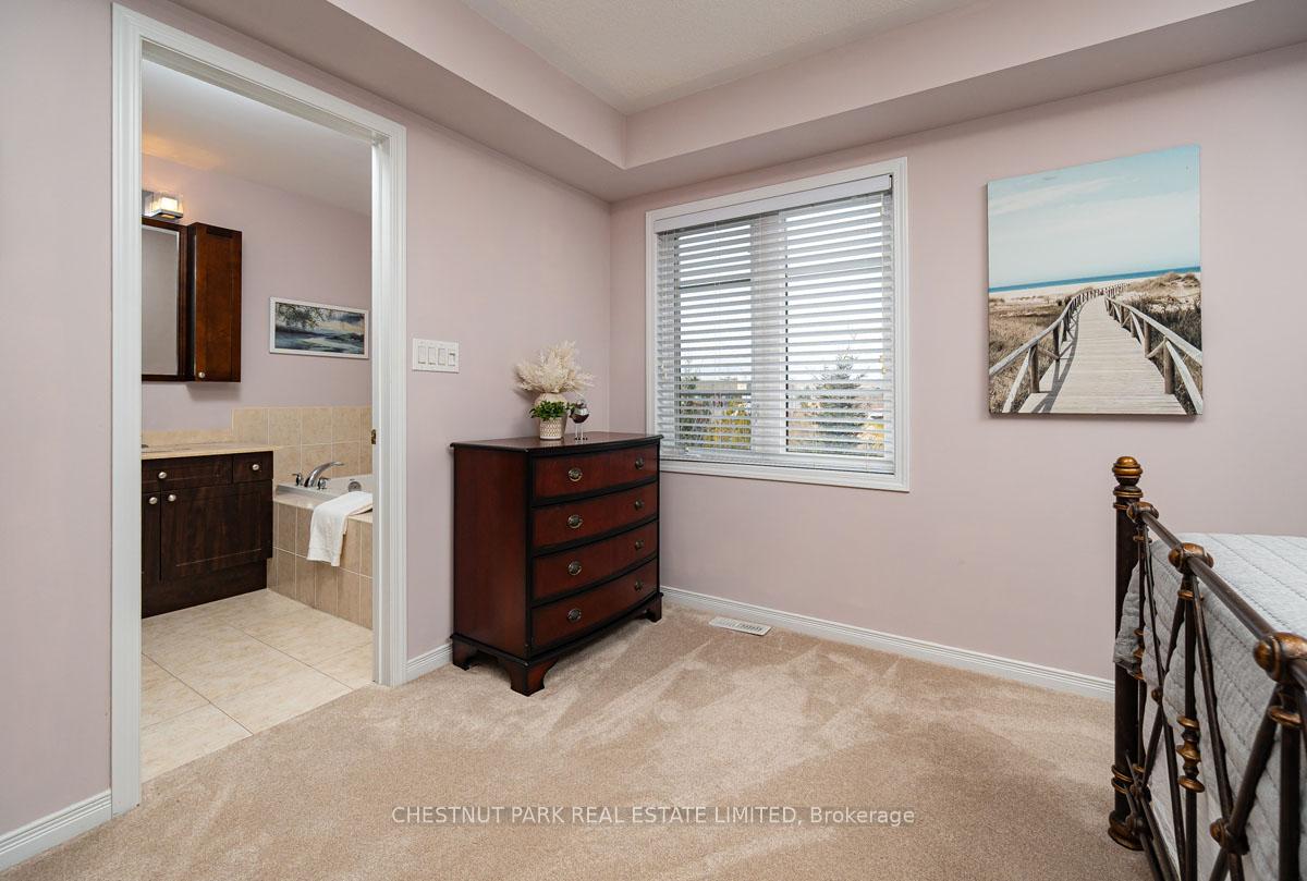 Photo 8 of 66 Chapman Court, Aurora, Aurora Grove — HOMEH