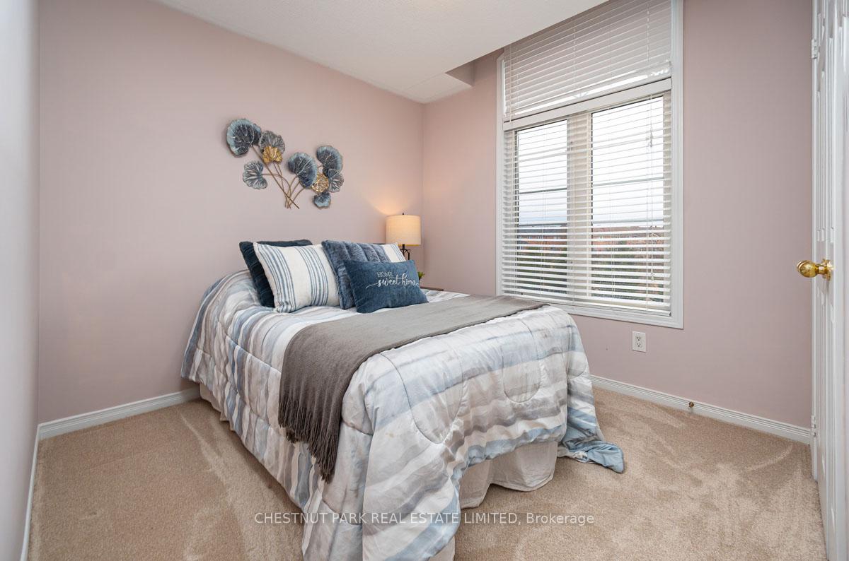 Photo 19 of 66 Chapman Court, Aurora, Aurora Grove — HOMEH