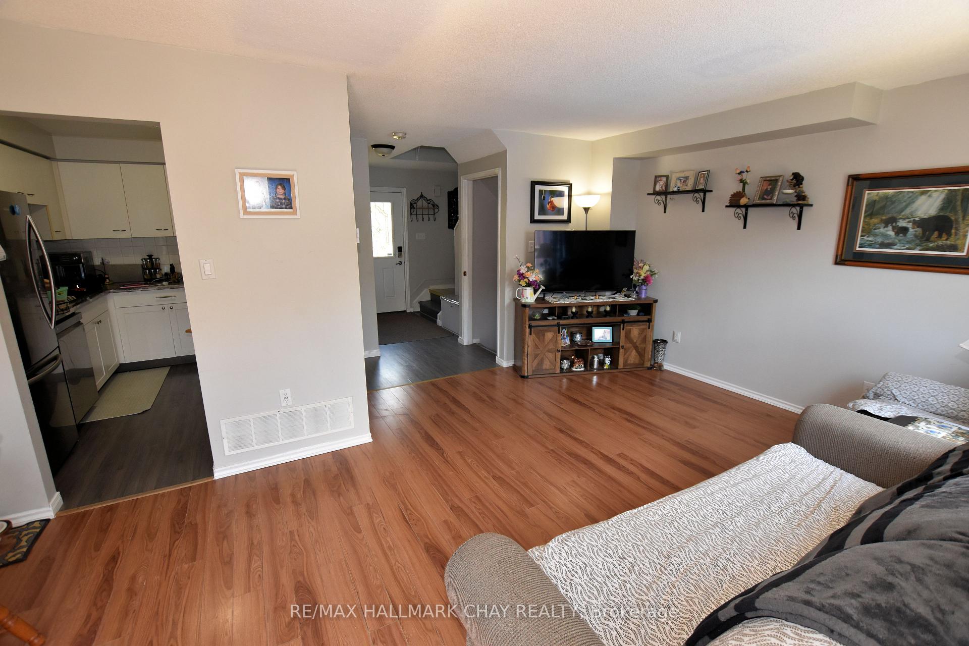 Photo 8 of 1205 Hill Street, Innisfil, Alcona — HOMEH