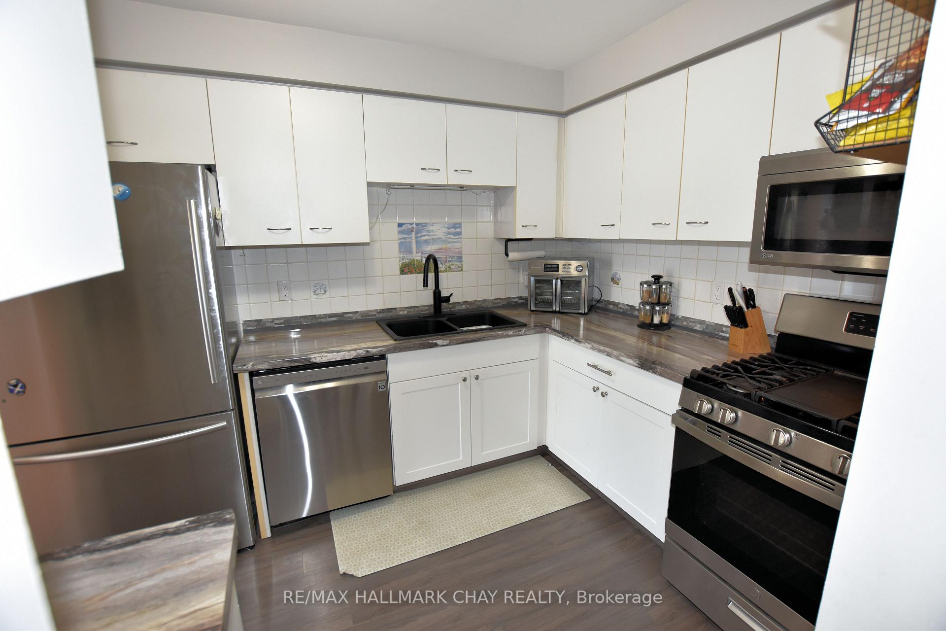 Photo 13 of 1205 Hill Street, Innisfil, Alcona — HOMEH