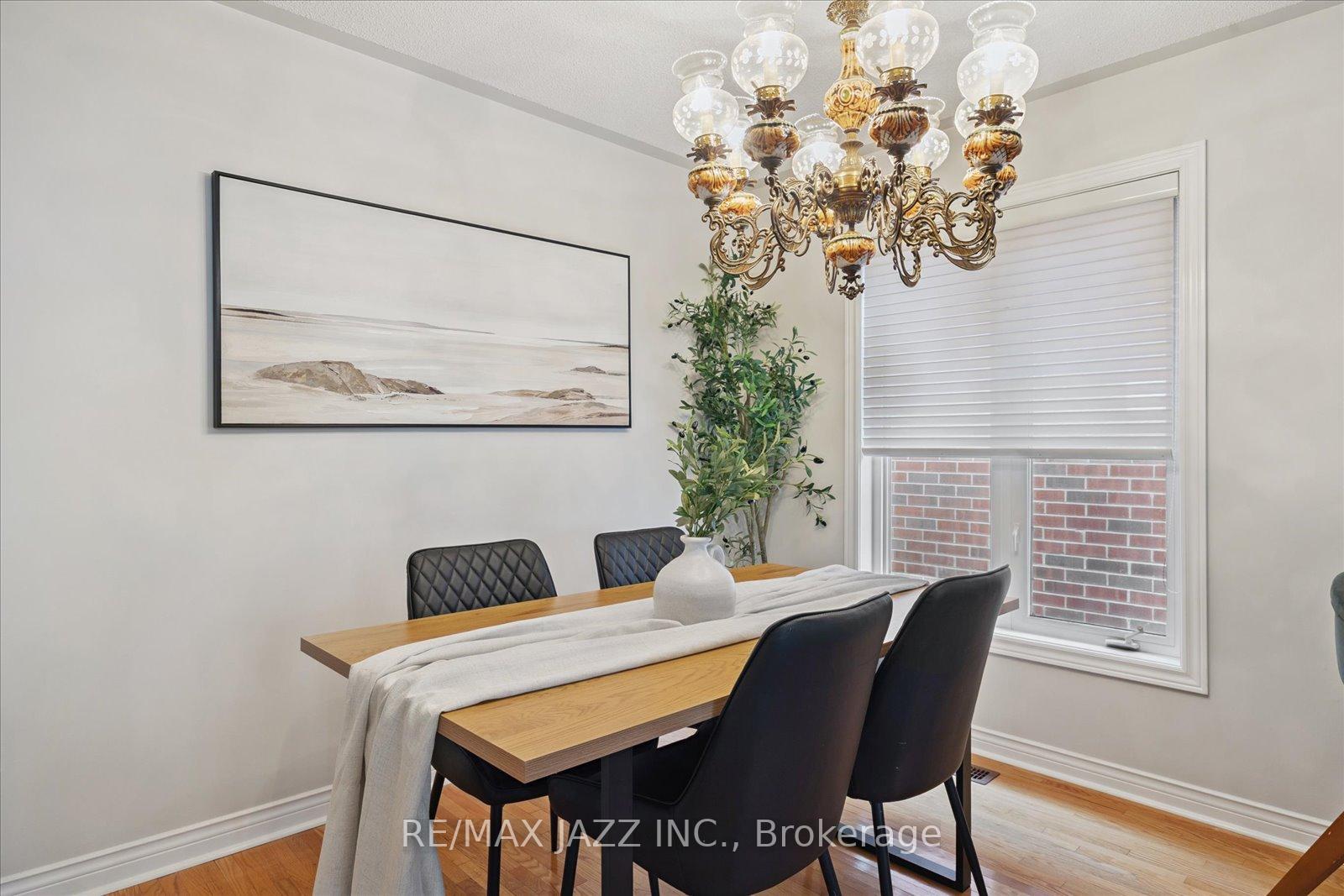 Photo 6 of 12 Lacroix Court, Whitby, Taunton North — HOMEH