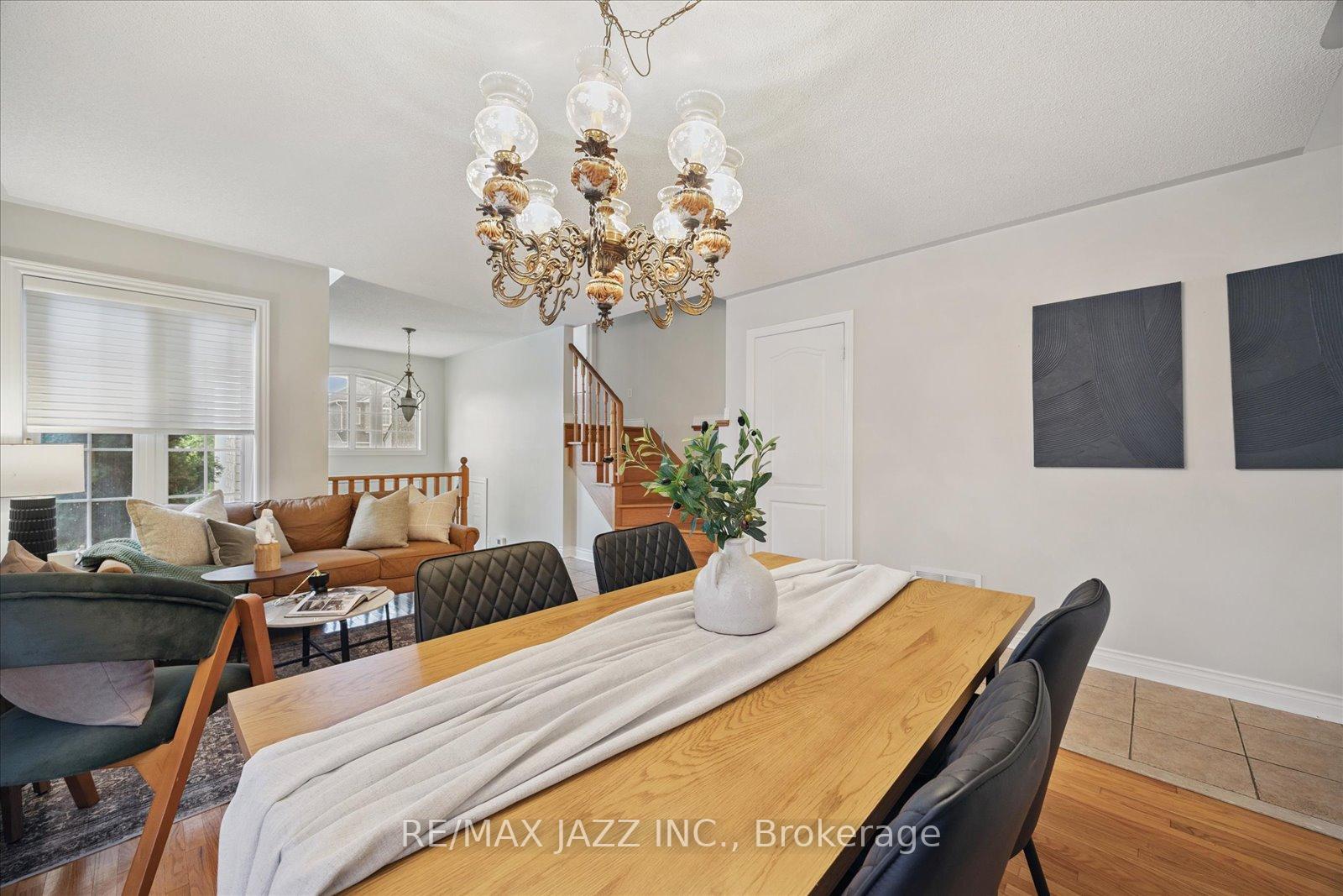 Photo 11 of 12 Lacroix Court, Whitby, Taunton North — HOMEH