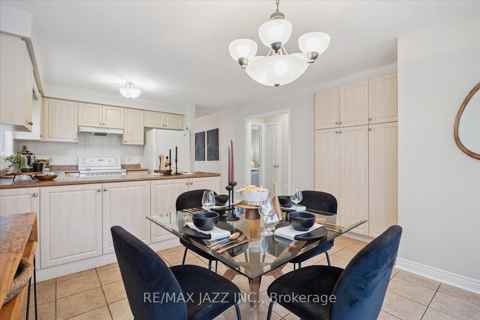 Photo 26 of 12 Lacroix Court, Whitby, Taunton North — HOMEH