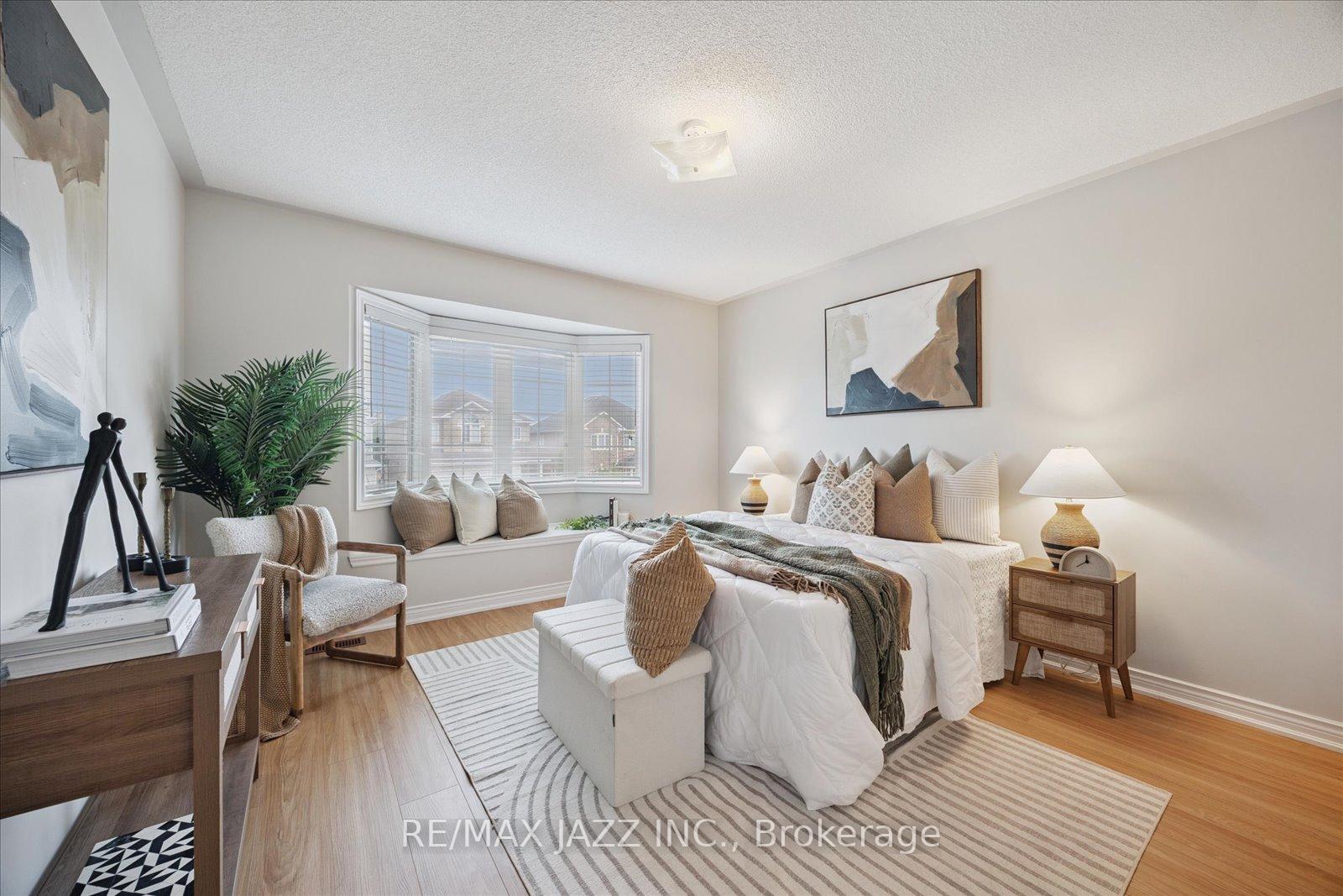Photo 16 of 12 Lacroix Court, Whitby, Taunton North — HOMEH