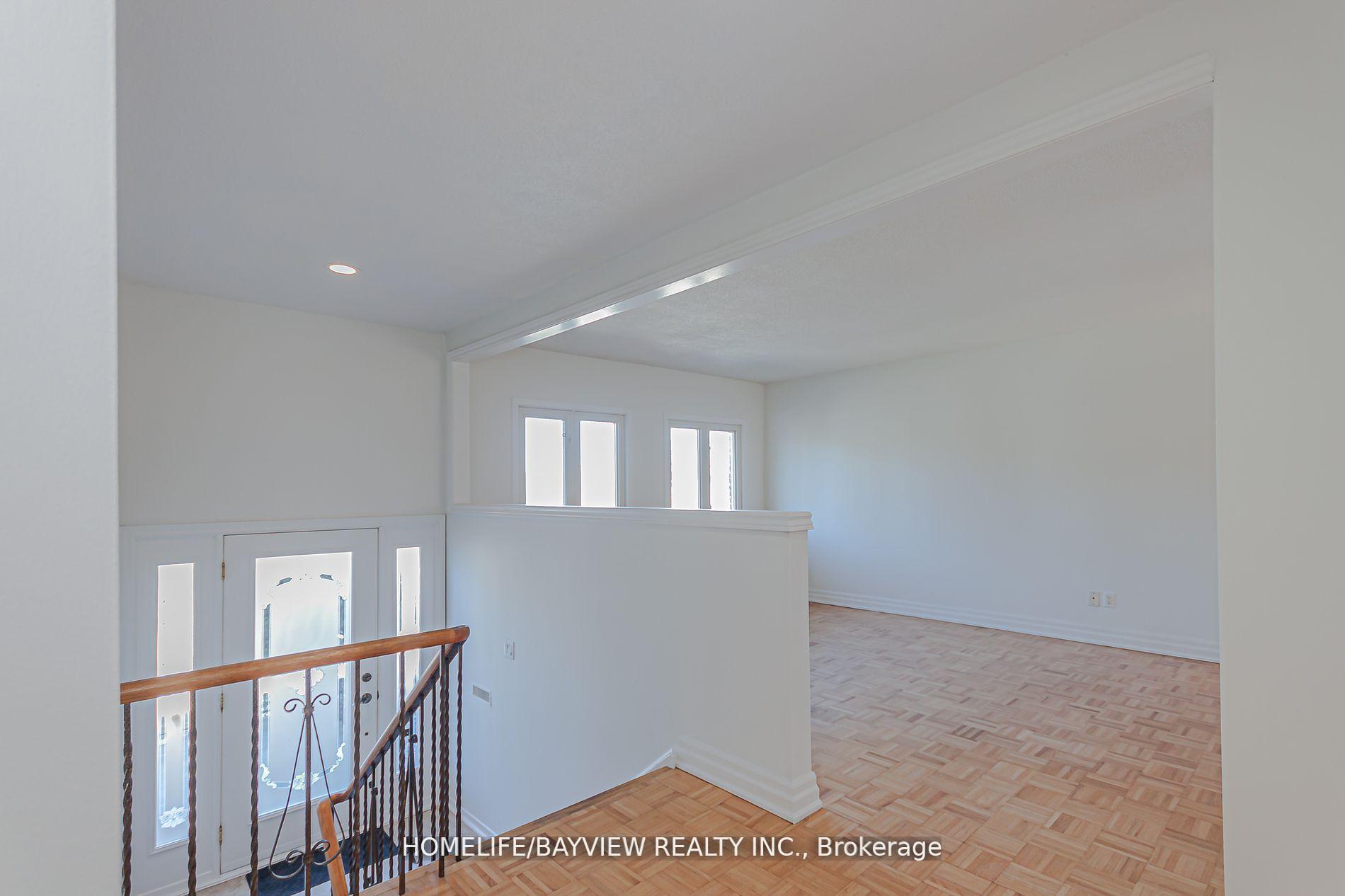 Photo 4 of 49 Hilltop Court, Caledon, Bolton West — HOMEH