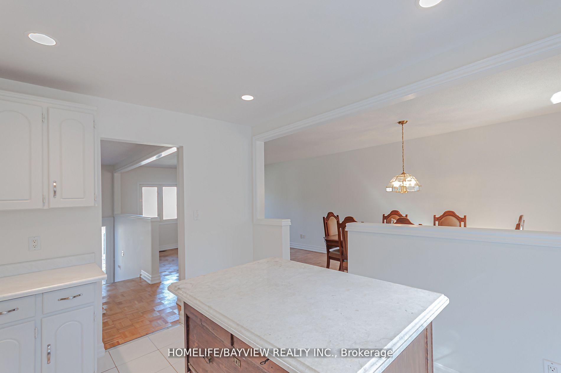 Photo 7 of 49 Hilltop Court, Caledon, Bolton West — HOMEH