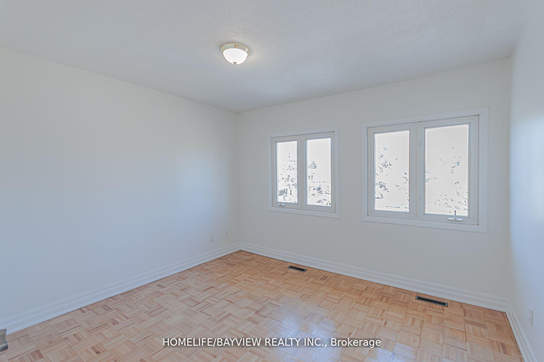 Photo 16 of 49 Hilltop Court, Caledon, Bolton West — HOMEH