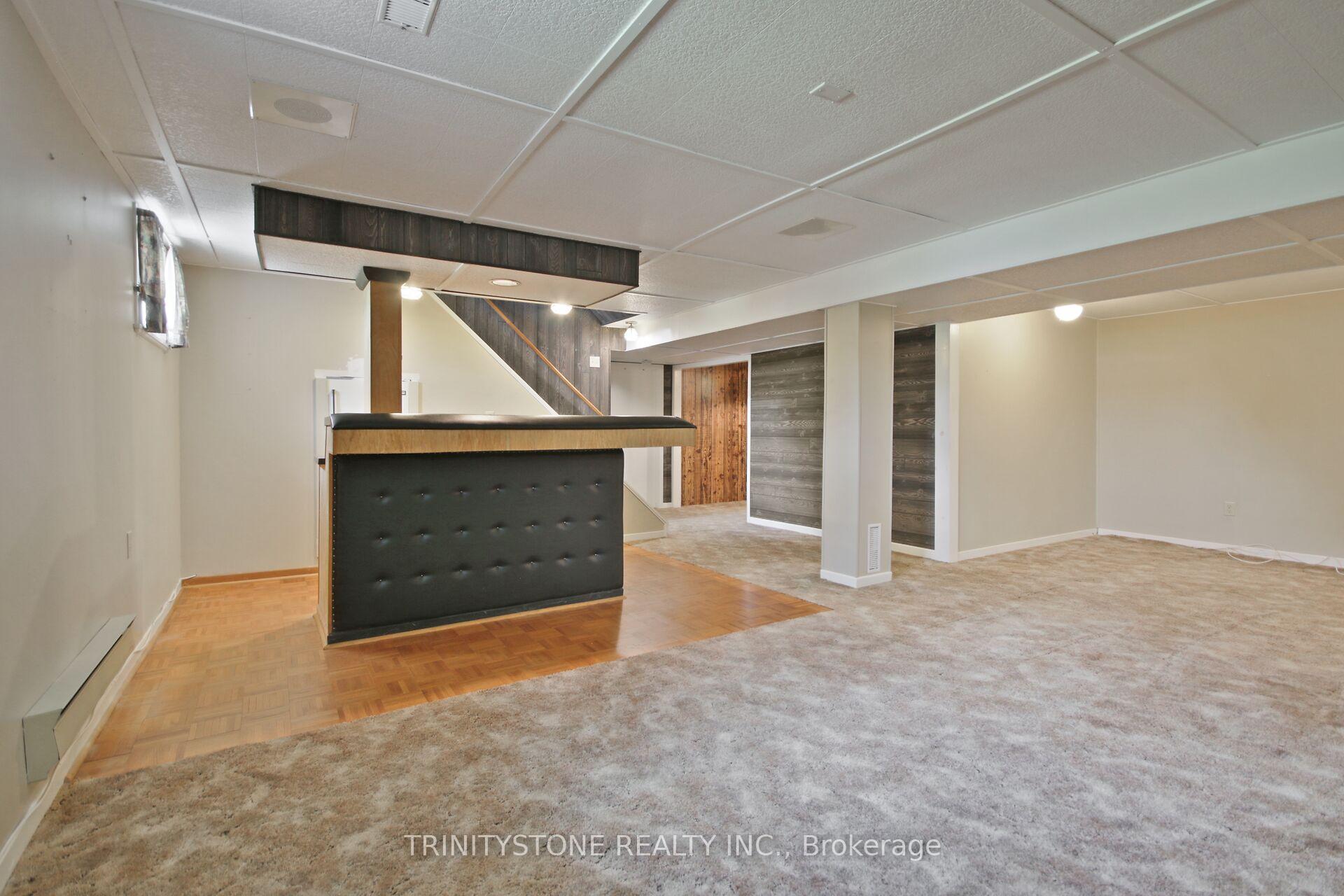 Photo 29 of 18 charing Road, Ottawa, Craig Henry/Woodvale — HOMEH