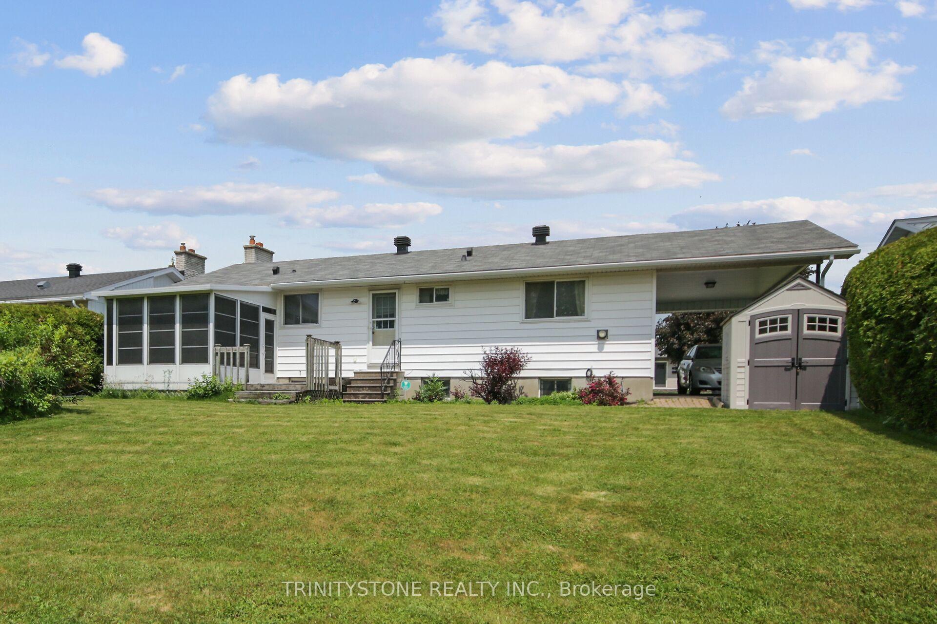 Photo 48 of 18 charing Road, Ottawa, Craig Henry/Woodvale — HOMEH
