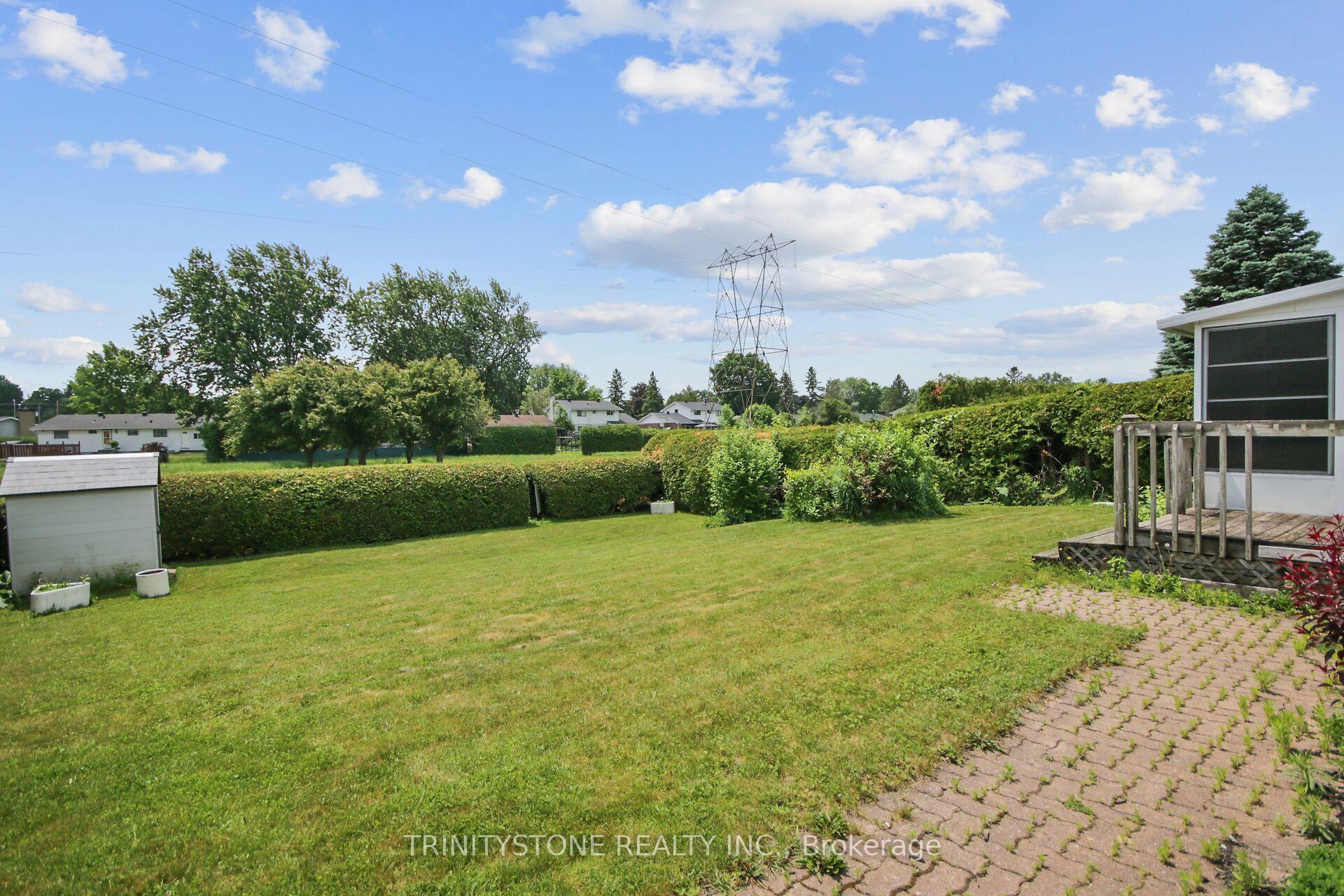 Photo 49 of 18 charing Road, Ottawa, Craig Henry/Woodvale — HOMEH