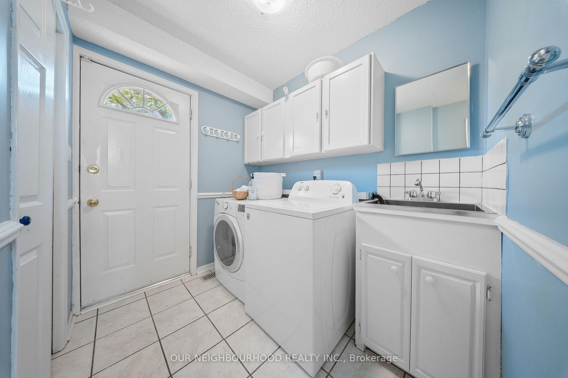Photo 7 of 8 Bruntsfield Street, Clarington, Courtice — HOMEH