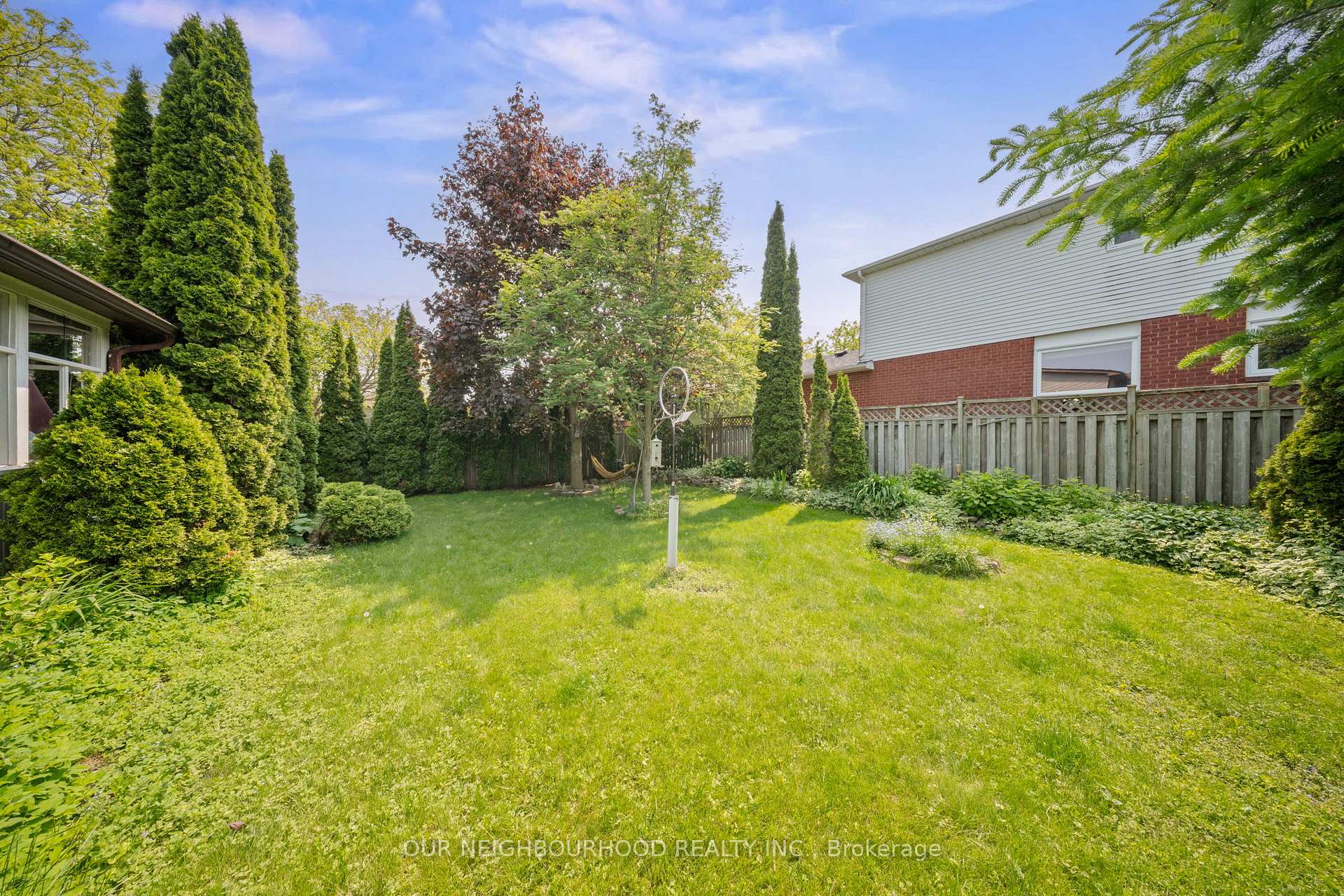 Photo 30 of 8 Bruntsfield Street, Clarington, Courtice — HOMEH