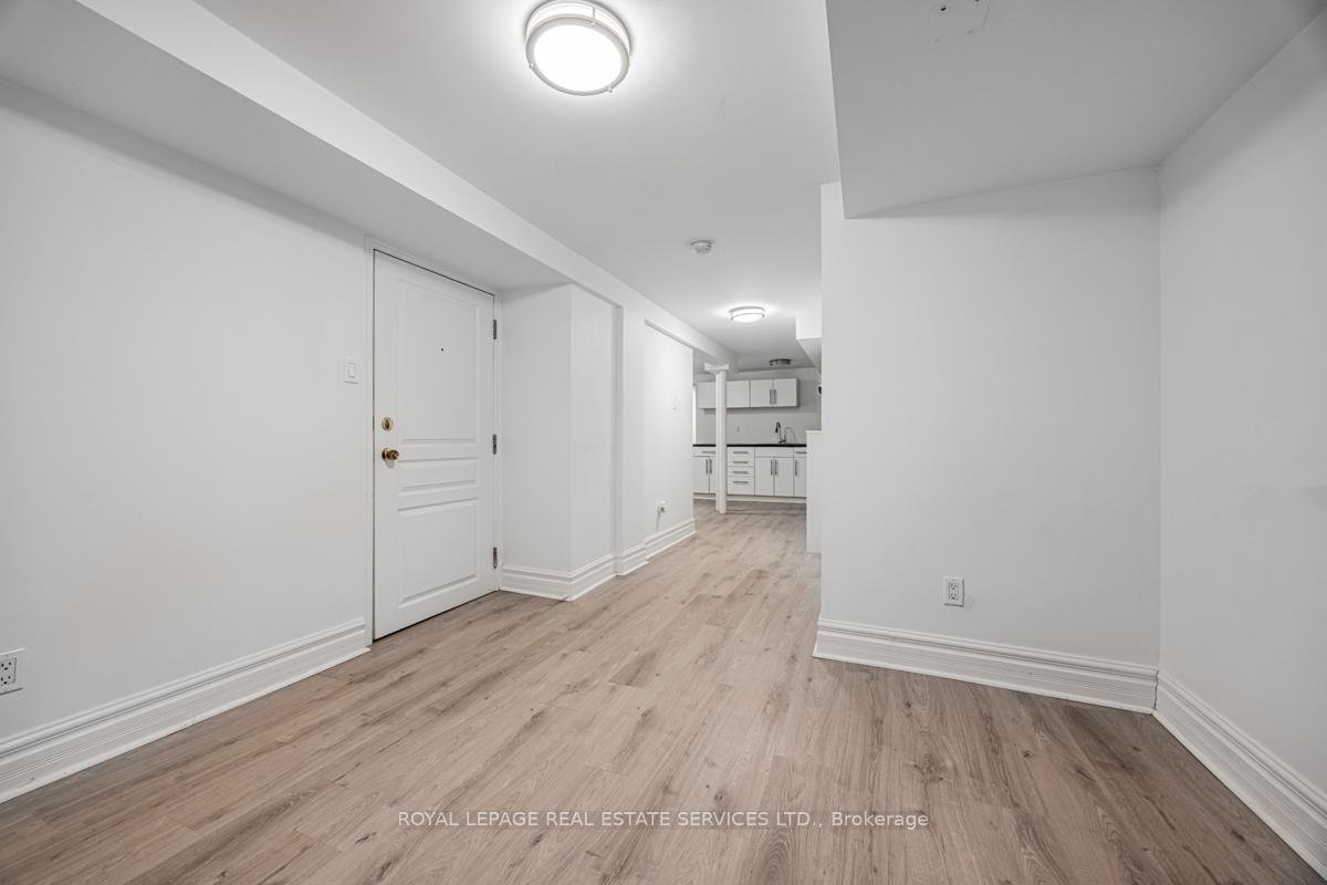 Photo 24 of 62 Lakeview Avenue, Toronto, Trinity-Bellwoods — HOMEH