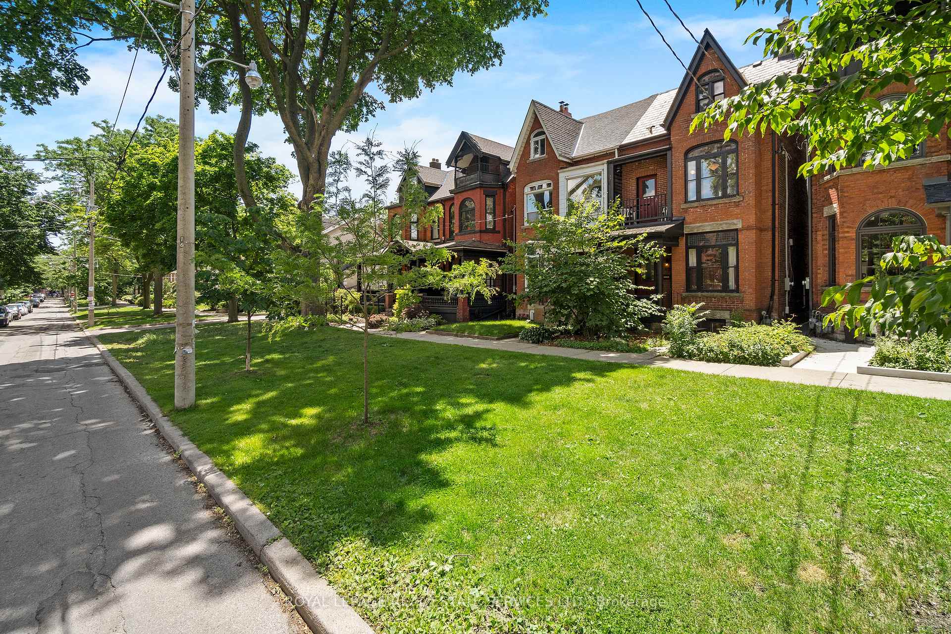 Photo 35 of 62 Lakeview Avenue, Toronto, Trinity-Bellwoods — HOMEH