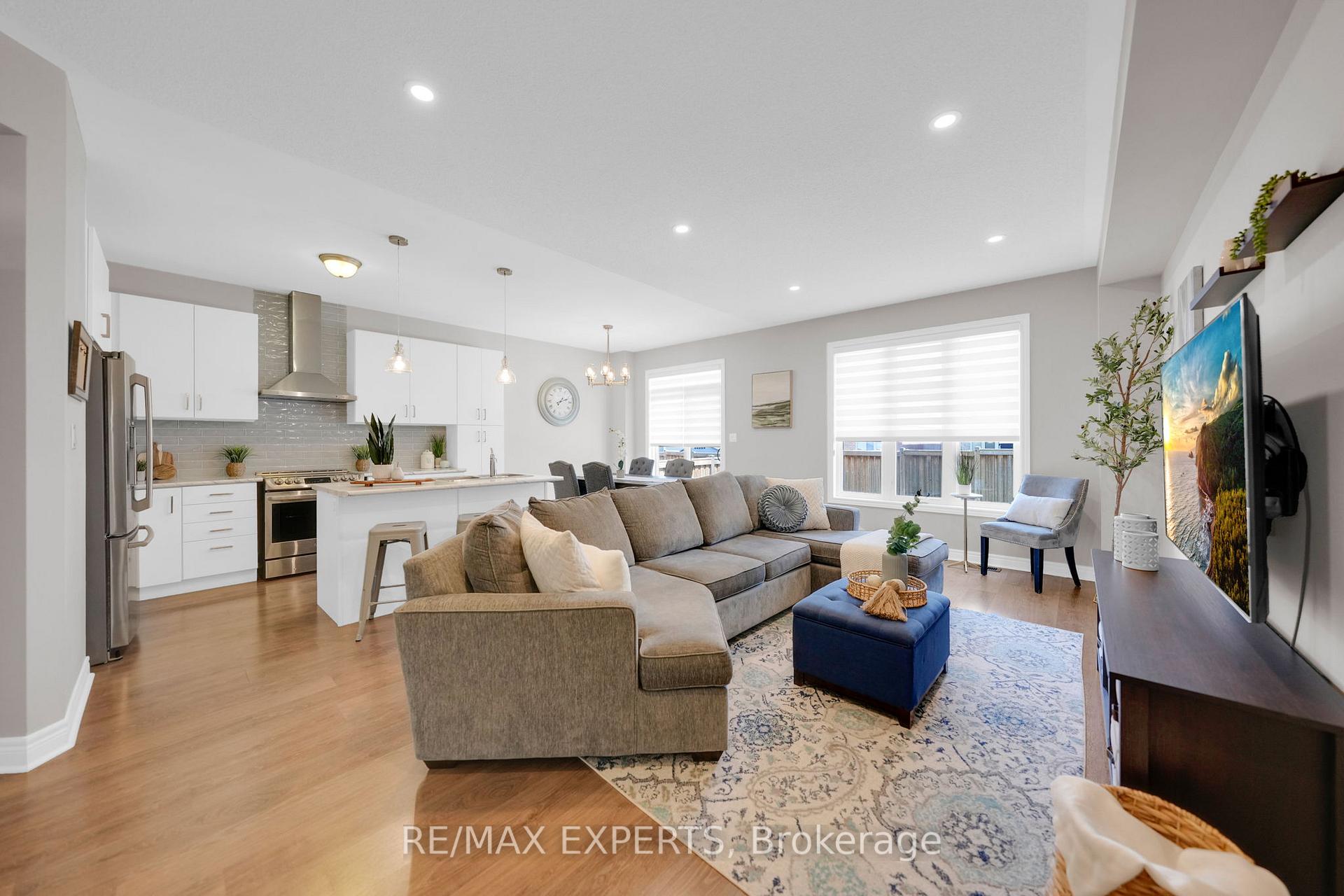 Photo 9 of 45 McGovern Street, New Tecumseth, Tottenham — HOMEH