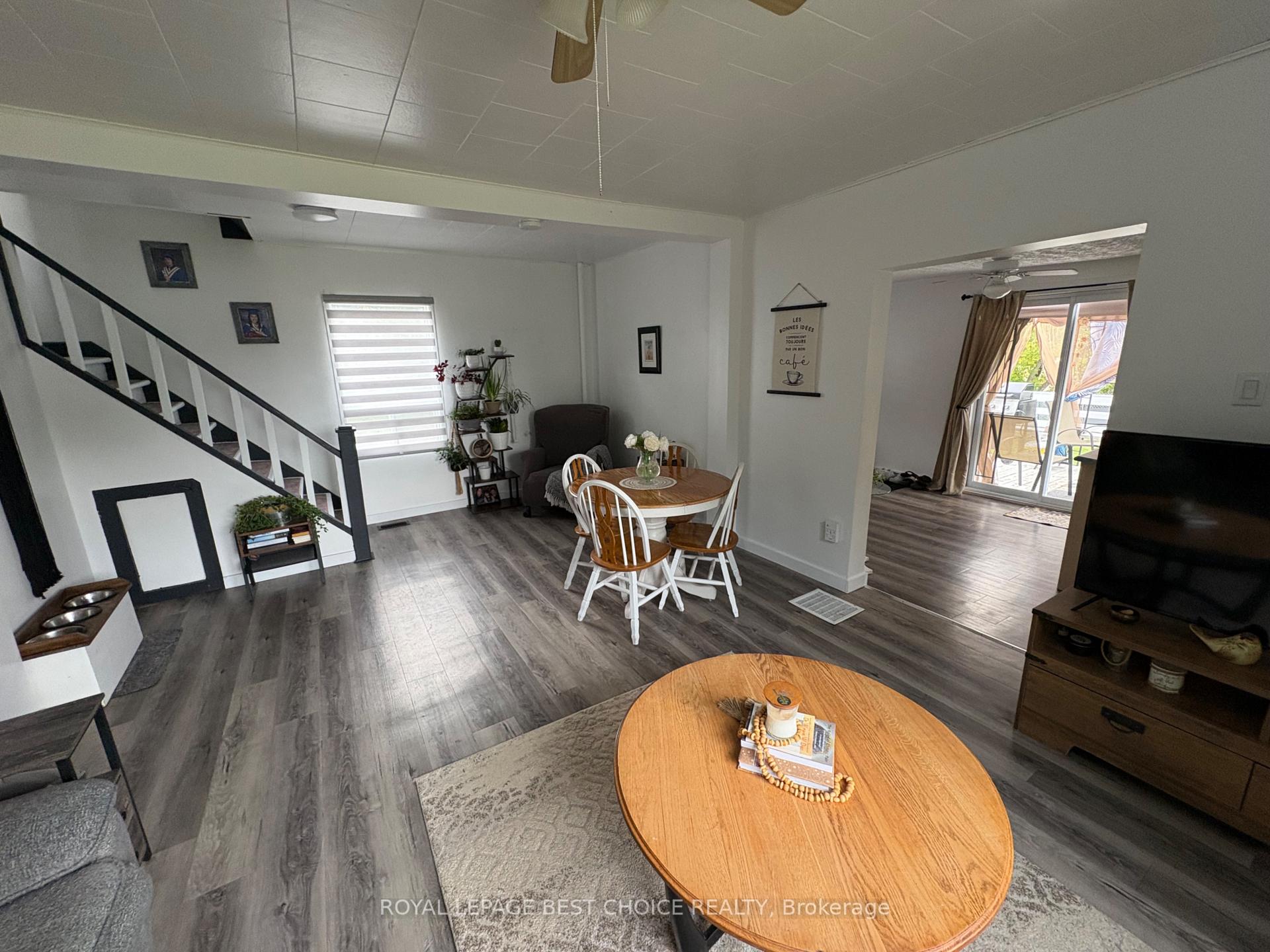 Photo 7 of 133 Carter Boulevard, Temiskaming Shores, Haileybury — HOMEH