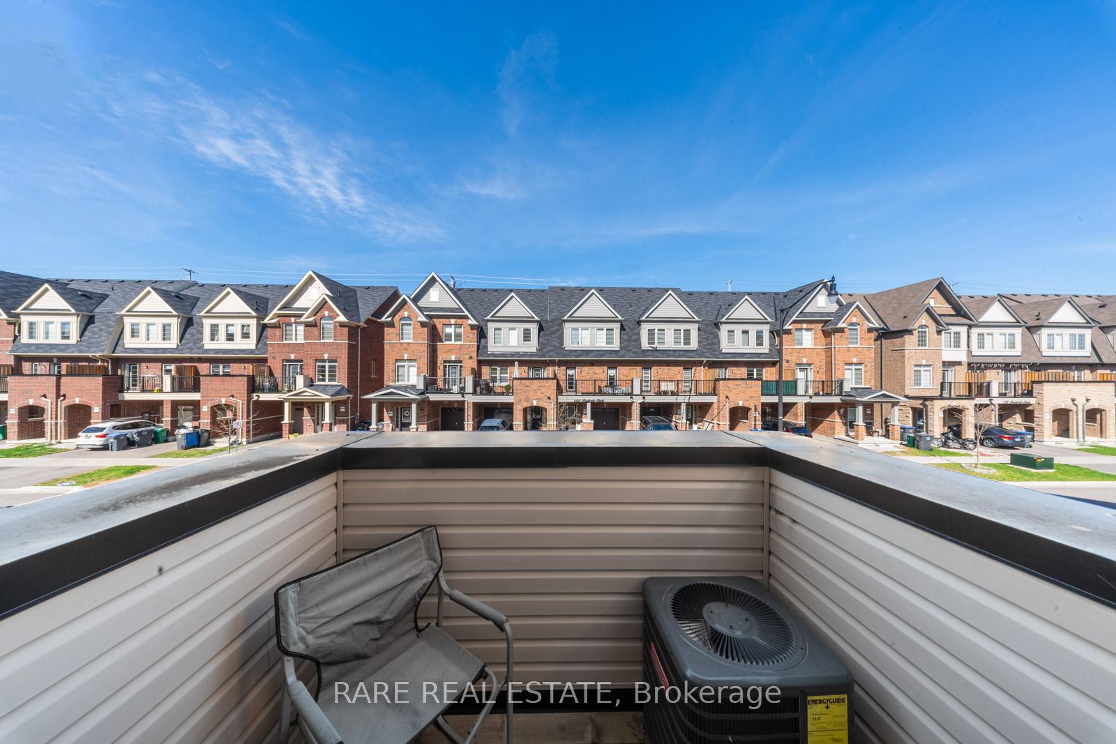 Photo 17 of 91 Fruitvale Circle, Brampton, Northwest Brampton — HOMEH