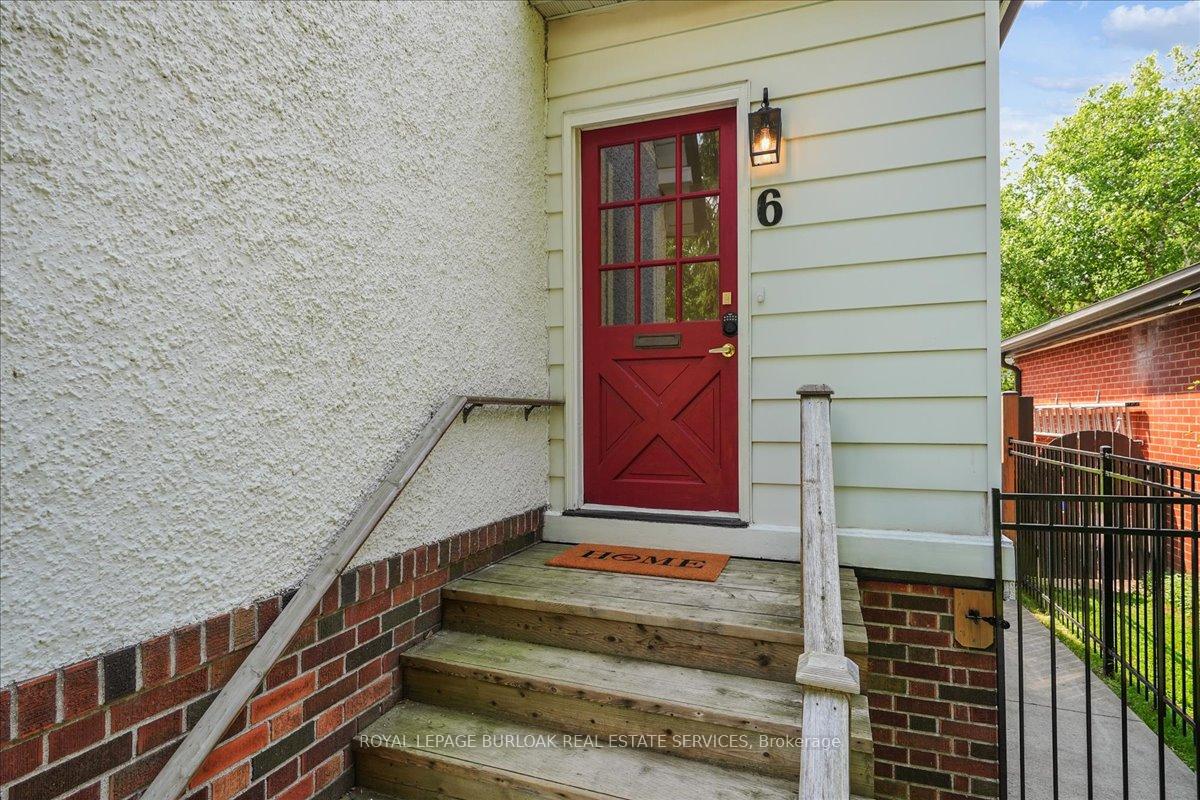 Photo 14 of 6 Parkview Row, Hamilton, Dundas — HOMEH