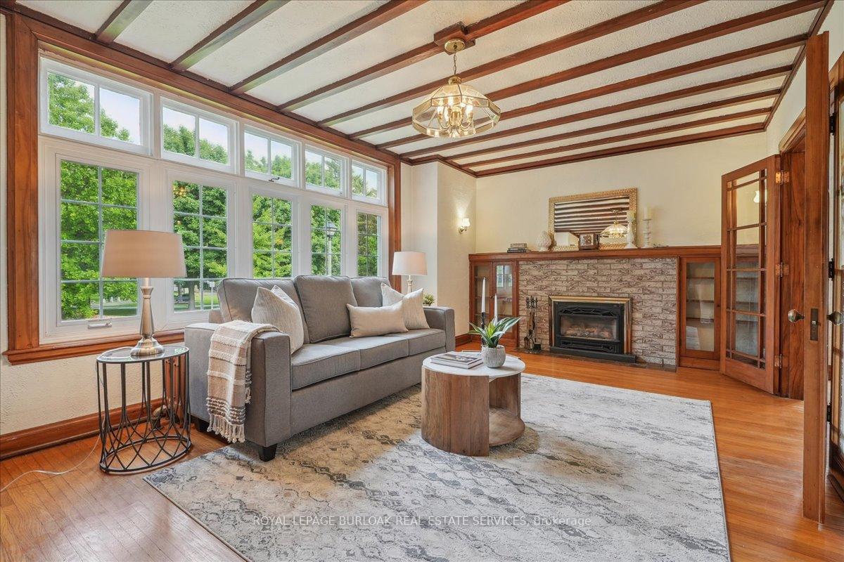 Photo 11 of 6 Parkview Row, Hamilton, Dundas — HOMEH