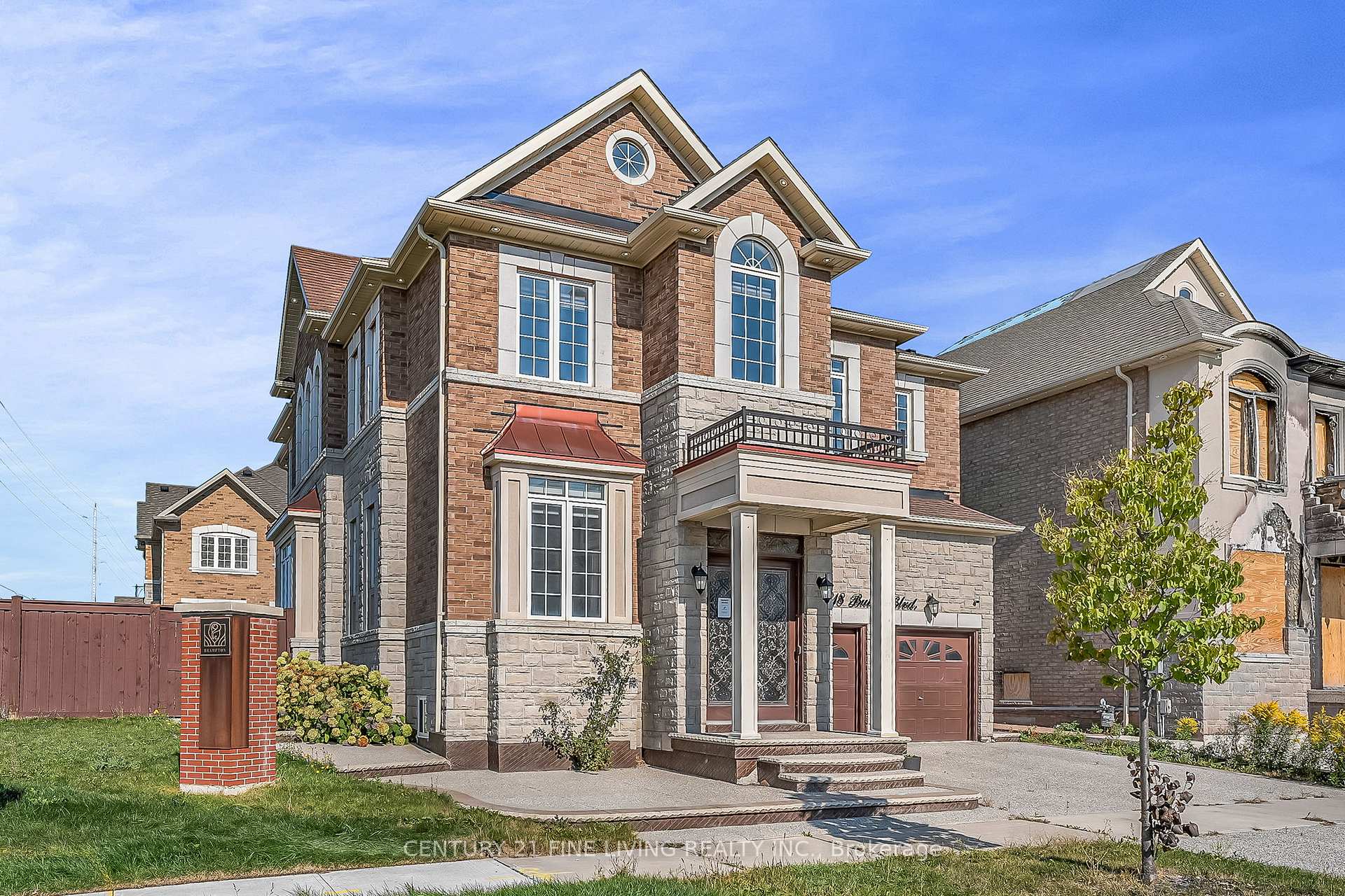 Photo 7 of 318 Buick Boulevard, Brampton, Northwest Brampton — HOMEH