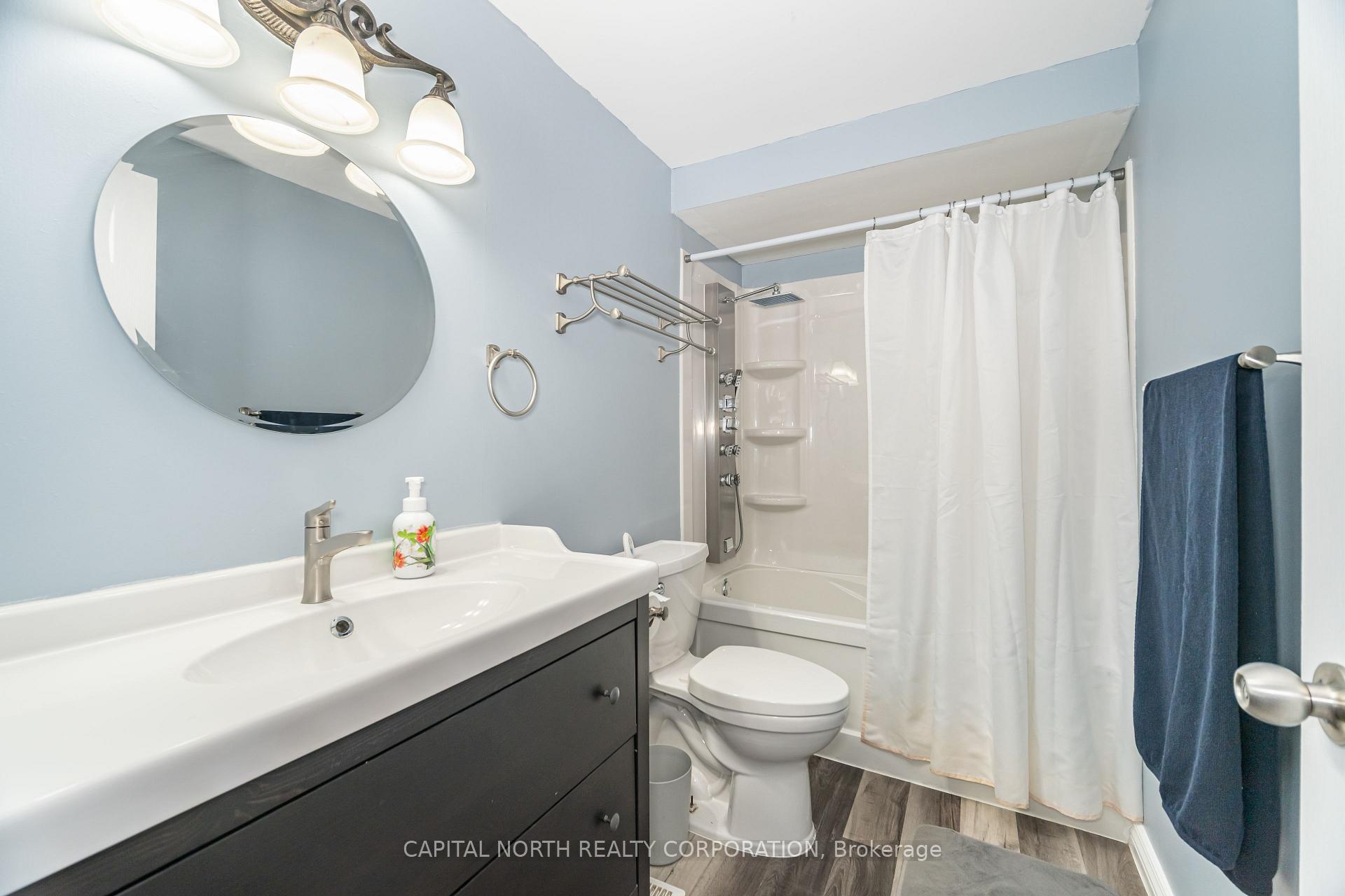 Photo 6 of 282 Royal Salisbury Way, Brampton, Madoc — HOMEH