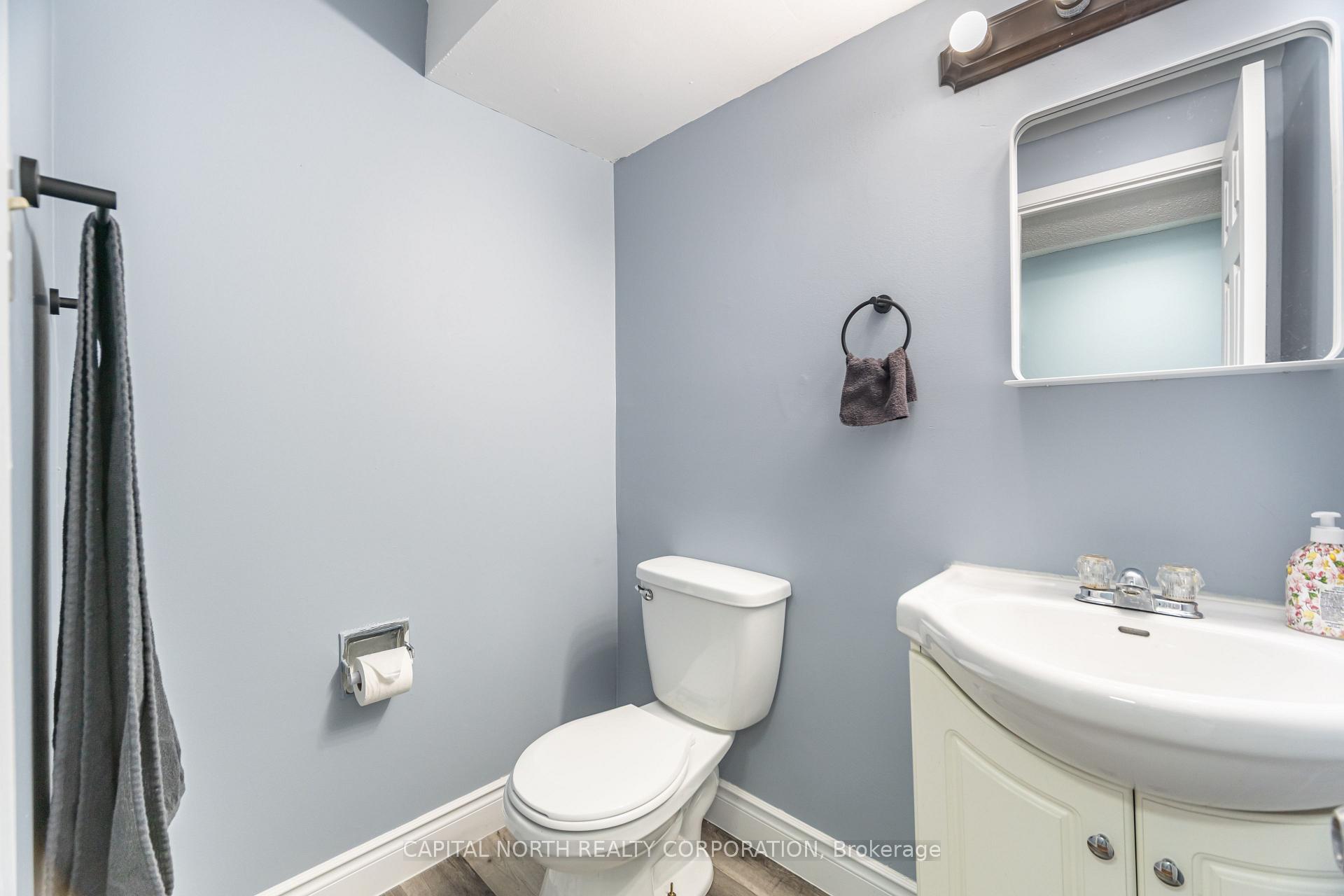 Photo 11 of 282 Royal Salisbury Way, Brampton, Madoc — HOMEH