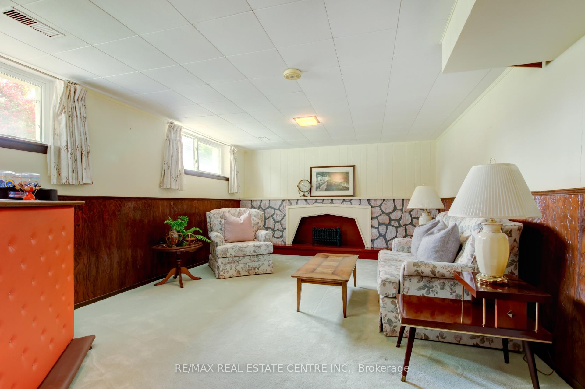 Photo 10 of 22 Belfountain Court, Brampton, Brampton East — HOMEH