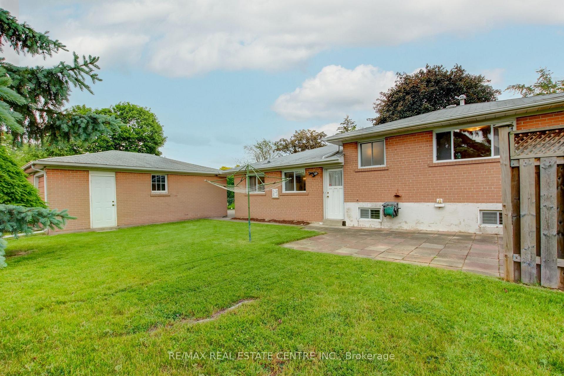 Photo 19 of 22 Belfountain Court, Brampton, Brampton East — HOMEH