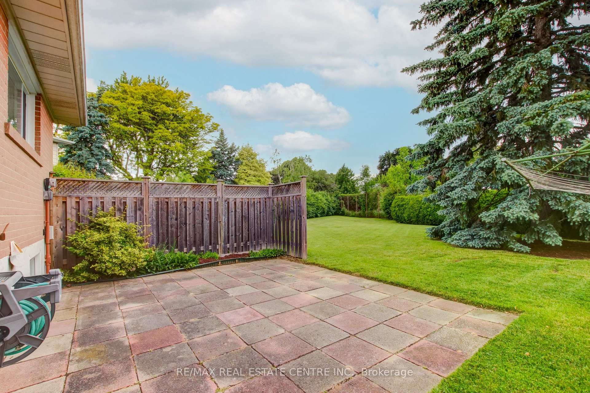 Photo 20 of 22 Belfountain Court, Brampton, Brampton East — HOMEH