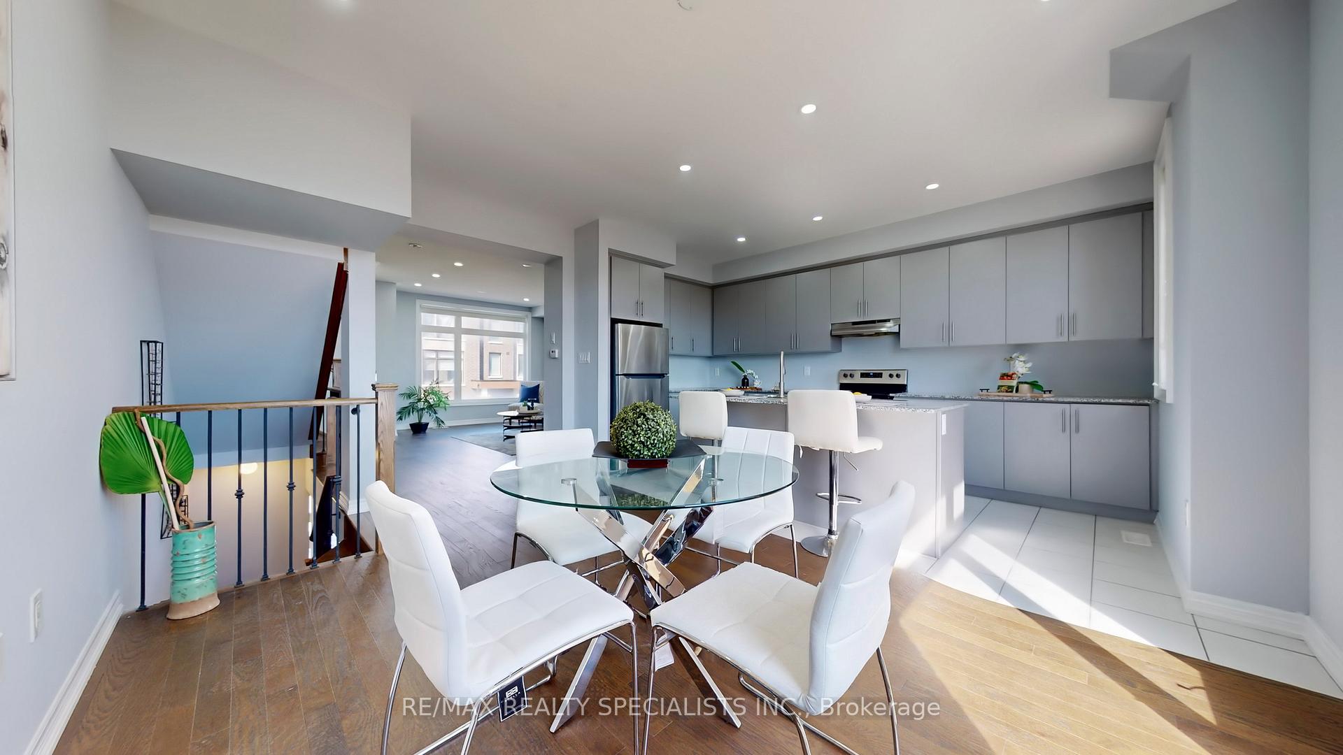 Photo 16 of 6 Queenpost Drive, Brampton, Credit Valley — HOMEH