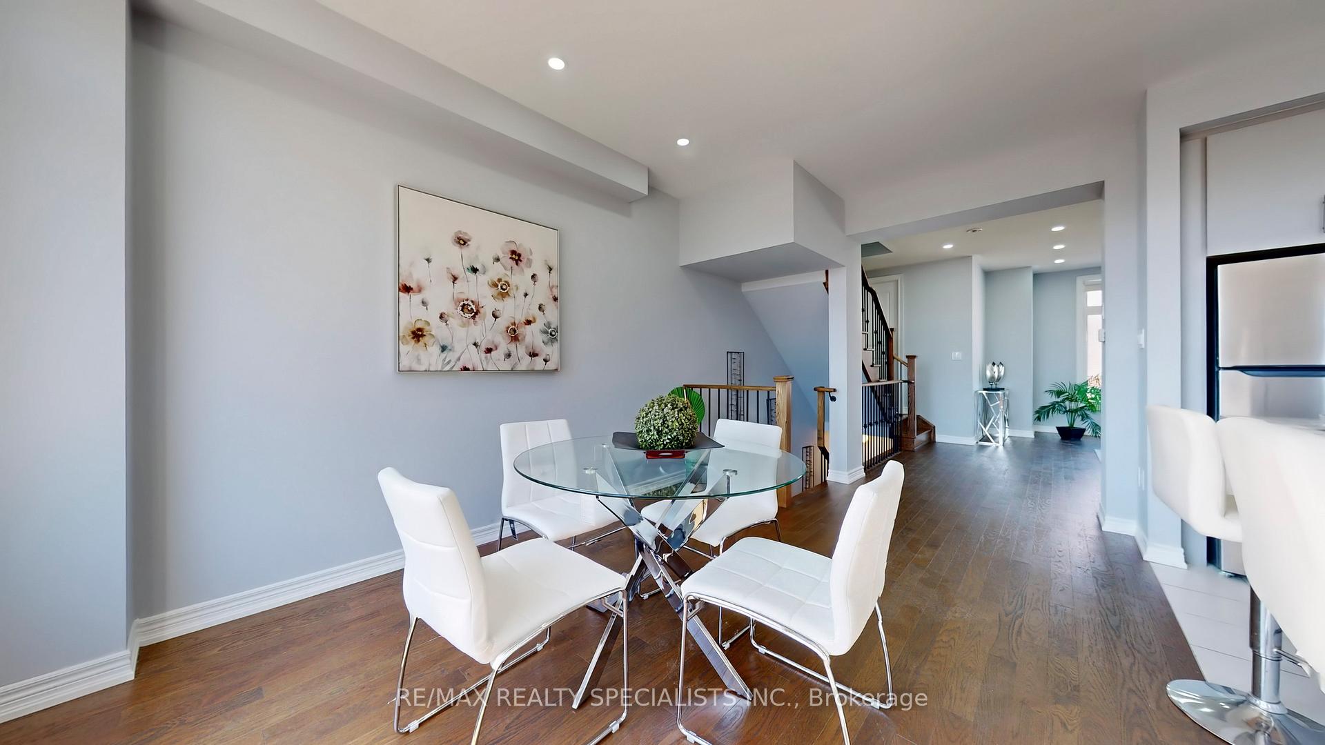 Photo 15 of 6 Queenpost Drive, Brampton, Credit Valley — HOMEH