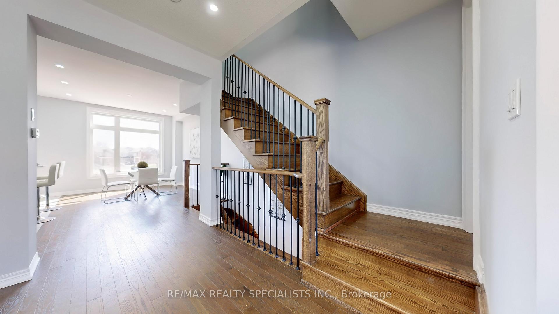 Photo 17 of 6 Queenpost Drive, Brampton, Credit Valley — HOMEH