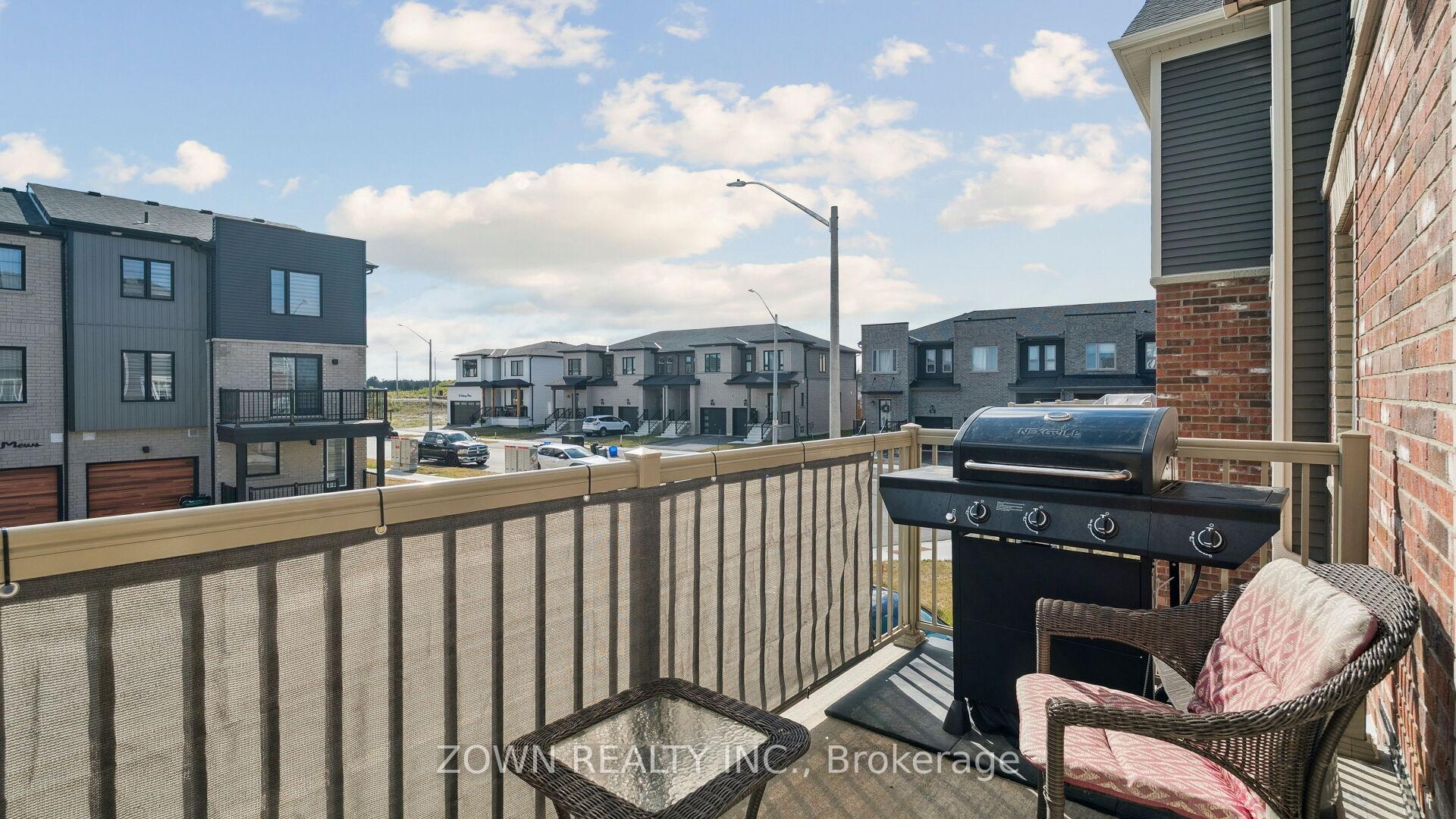 Photo 12 of 3 Silo Mews, Barrie, Innis-Shore — HOMEH