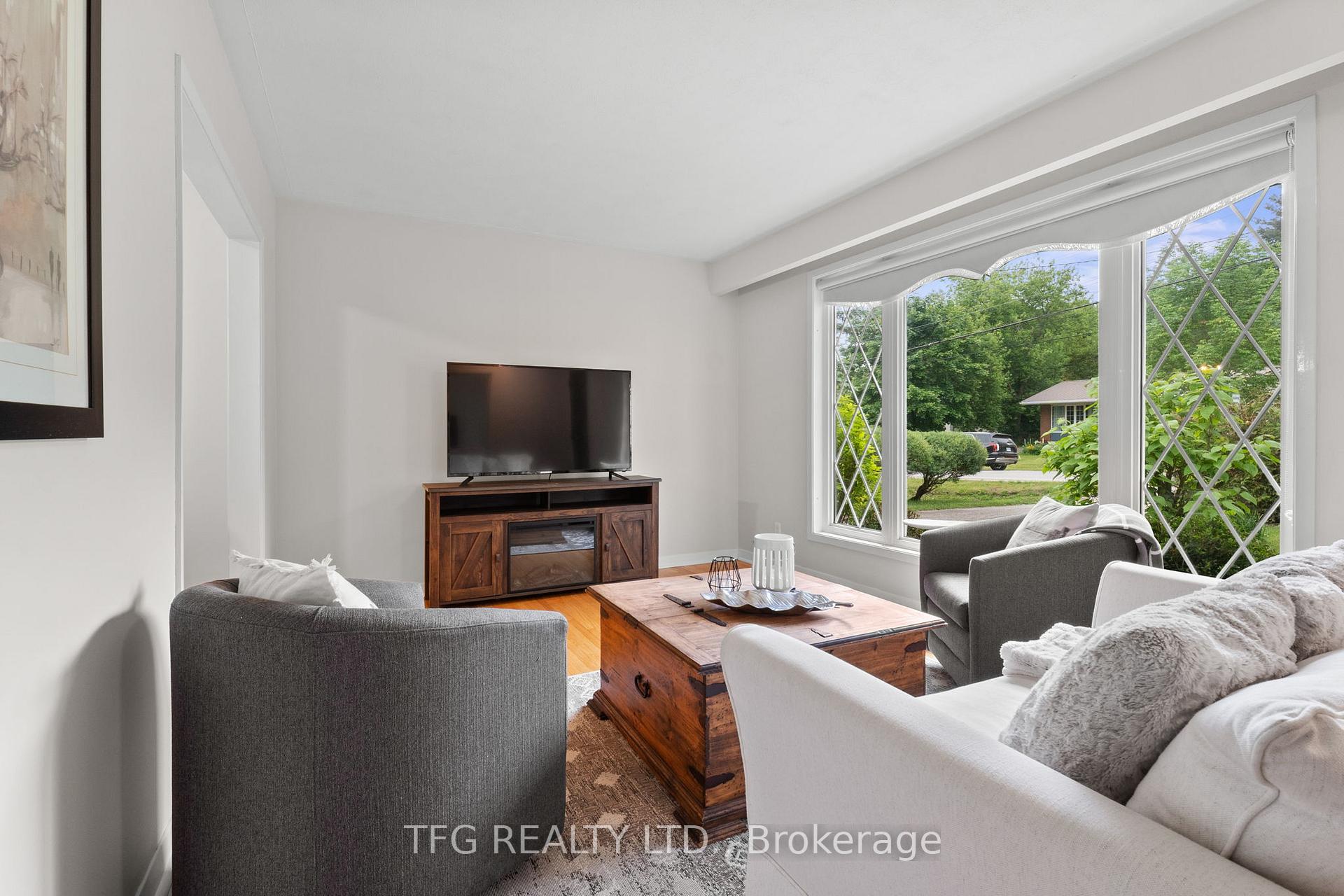 Photo 4 of 1005 Everton Road, Midland — HOMEH