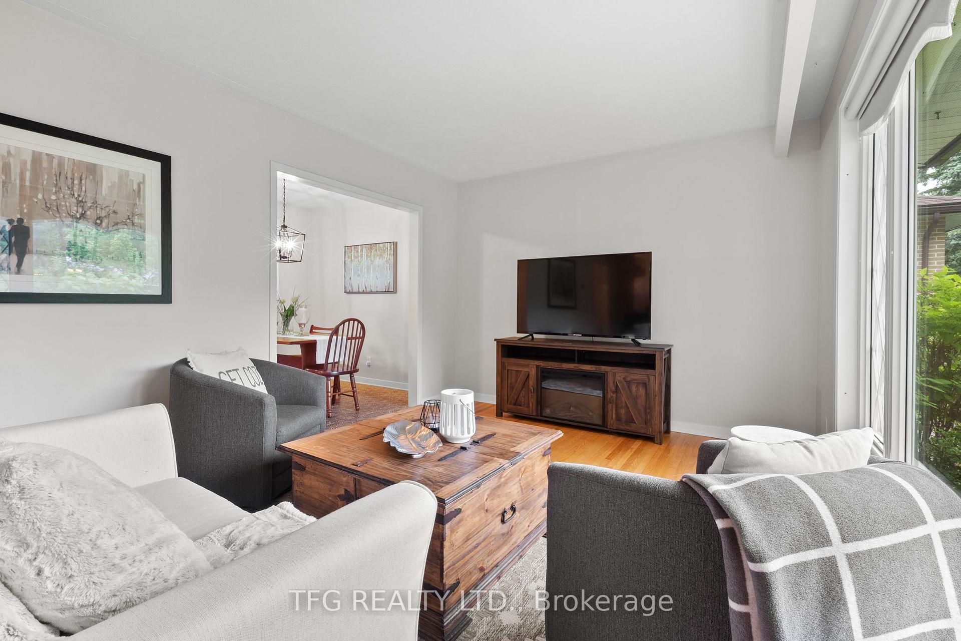 Photo 3 of 1005 Everton Road, Midland — HOMEH