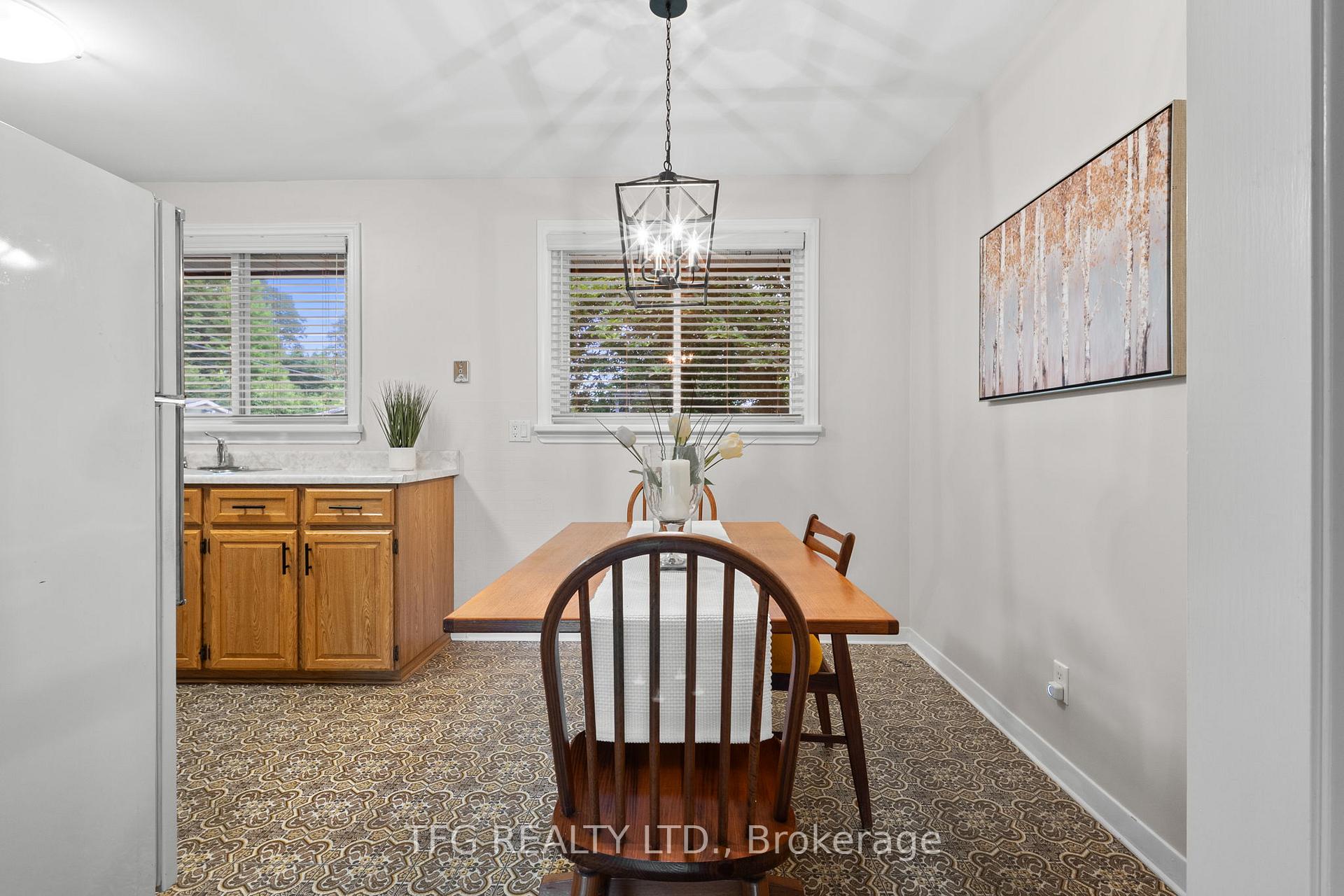 Photo 11 of 1005 Everton Road, Midland — HOMEH