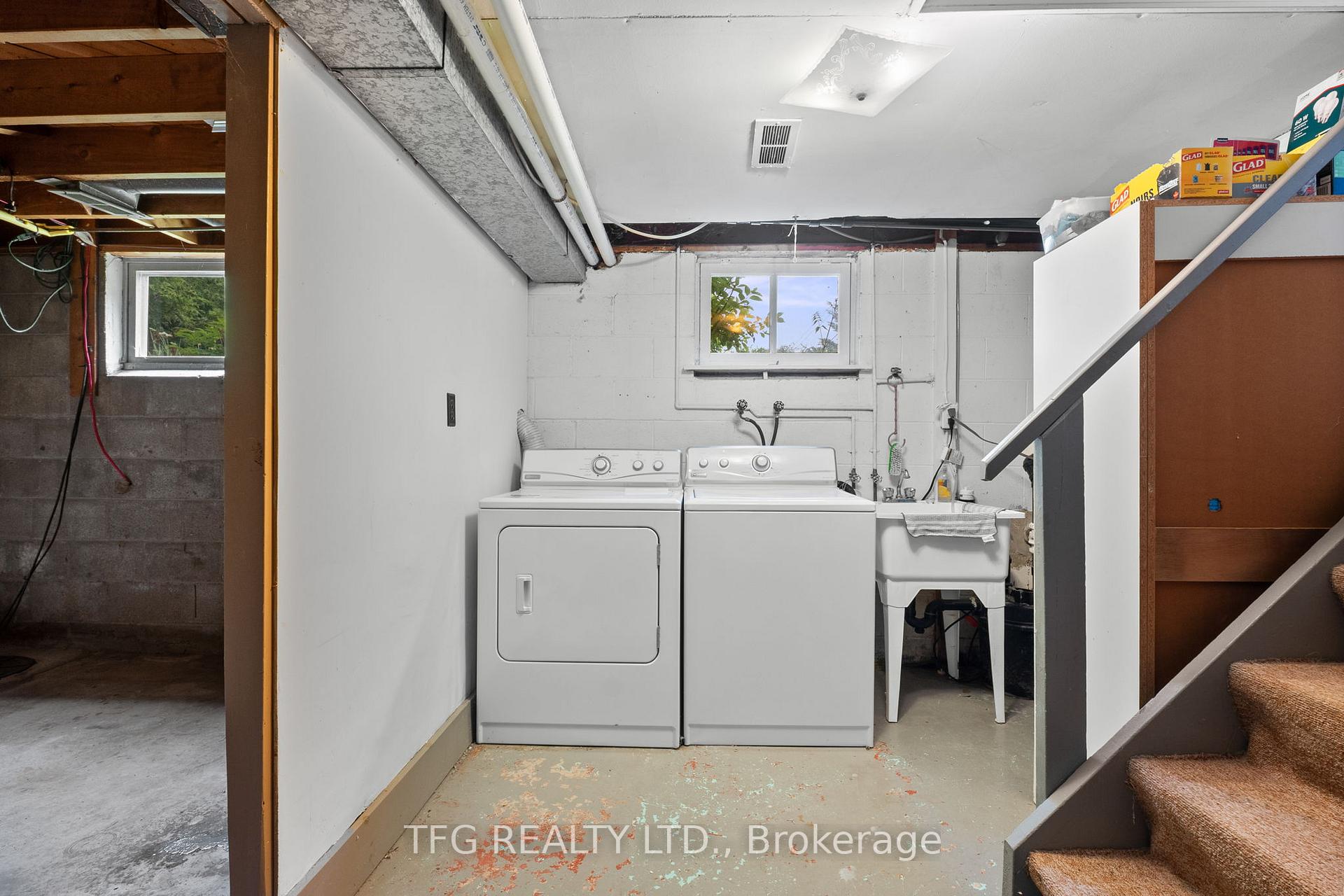 Photo 20 of 1005 Everton Road, Midland — HOMEH