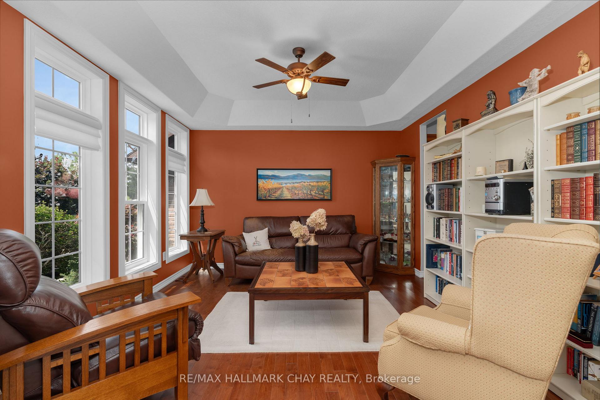 Photo 6 of 15 Oakmont Avenue, Oro-Medonte, Horseshoe Valley — HOMEH