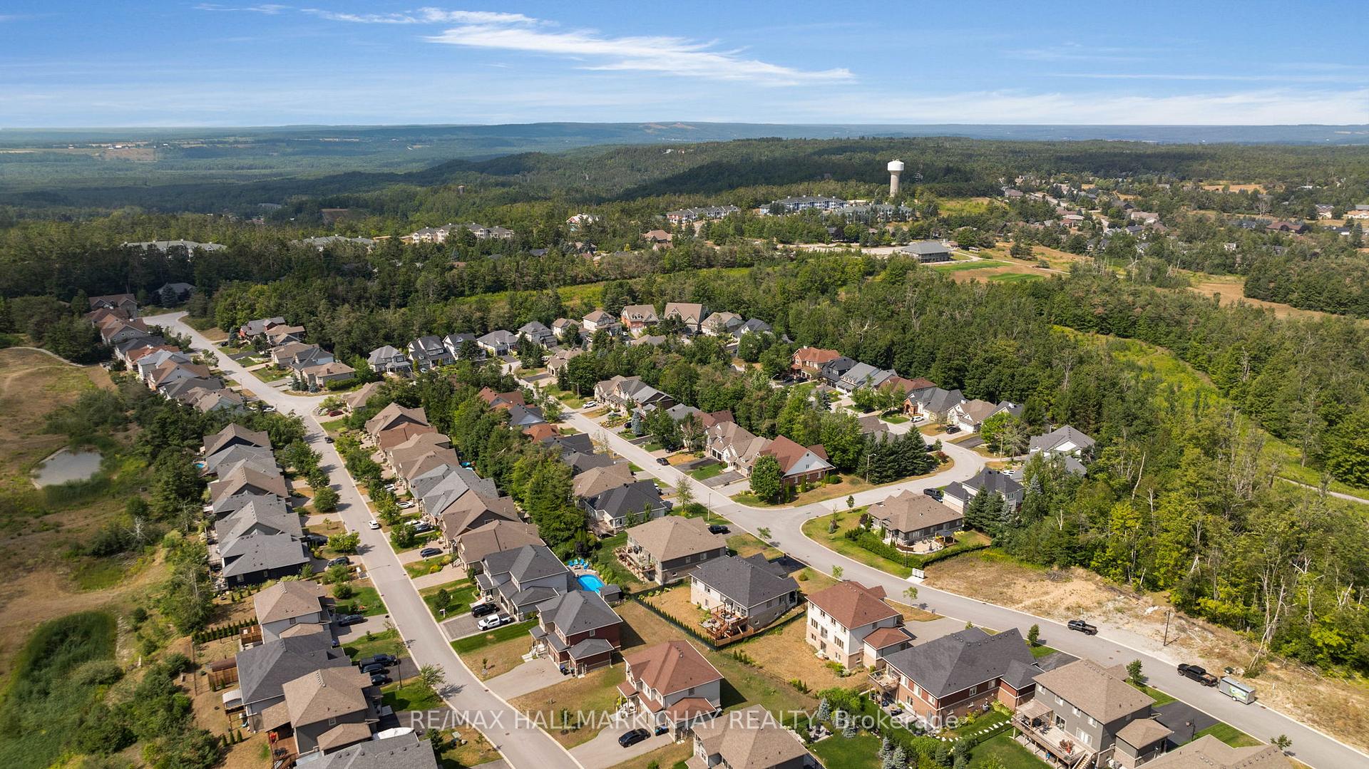 Photo 36 of 15 Oakmont Avenue, Oro-Medonte, Horseshoe Valley — HOMEH
